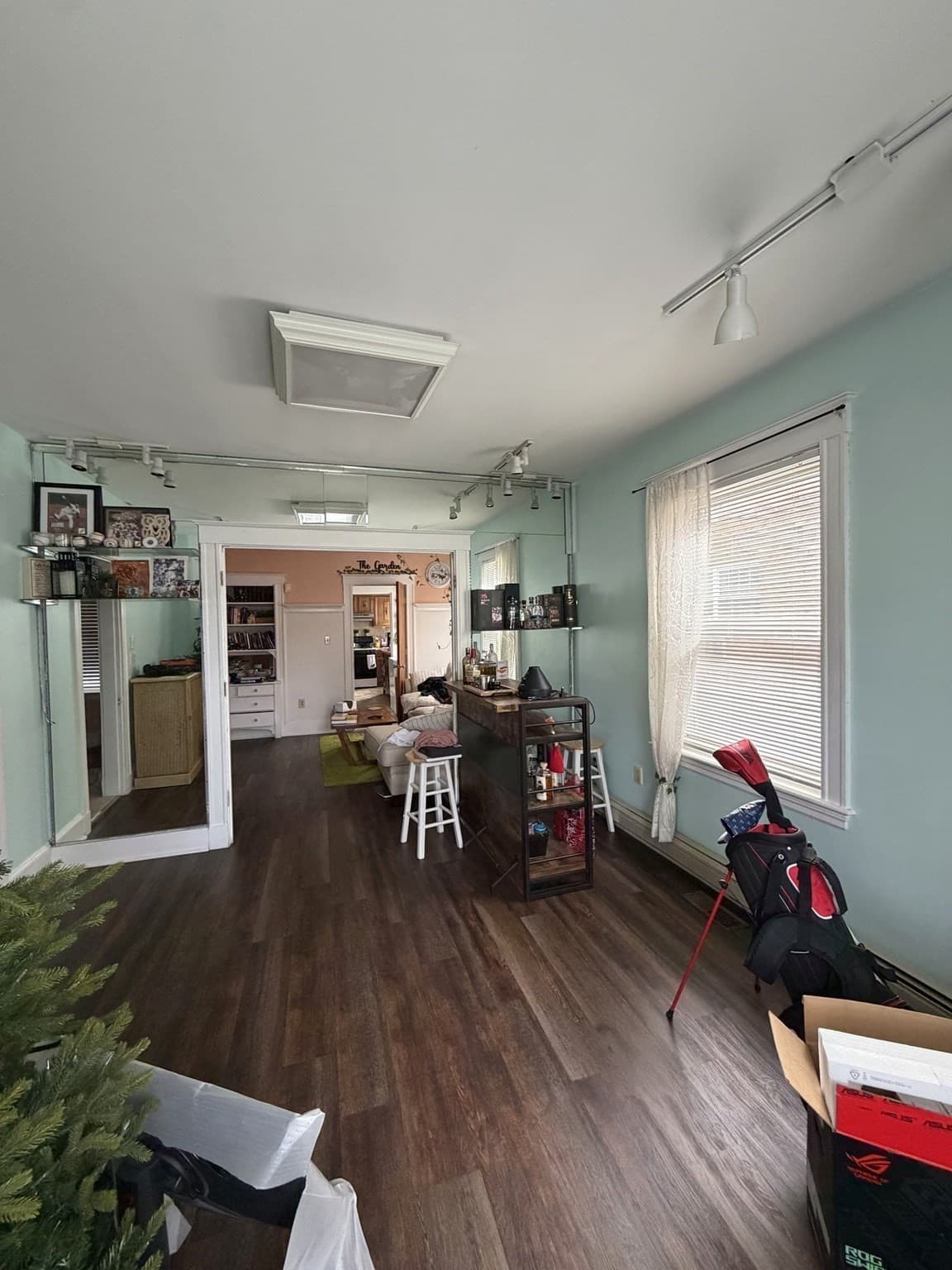 4 Family at 202-204 Charles Street, Waltham MA 02453, Waltham, photo 5 of 40