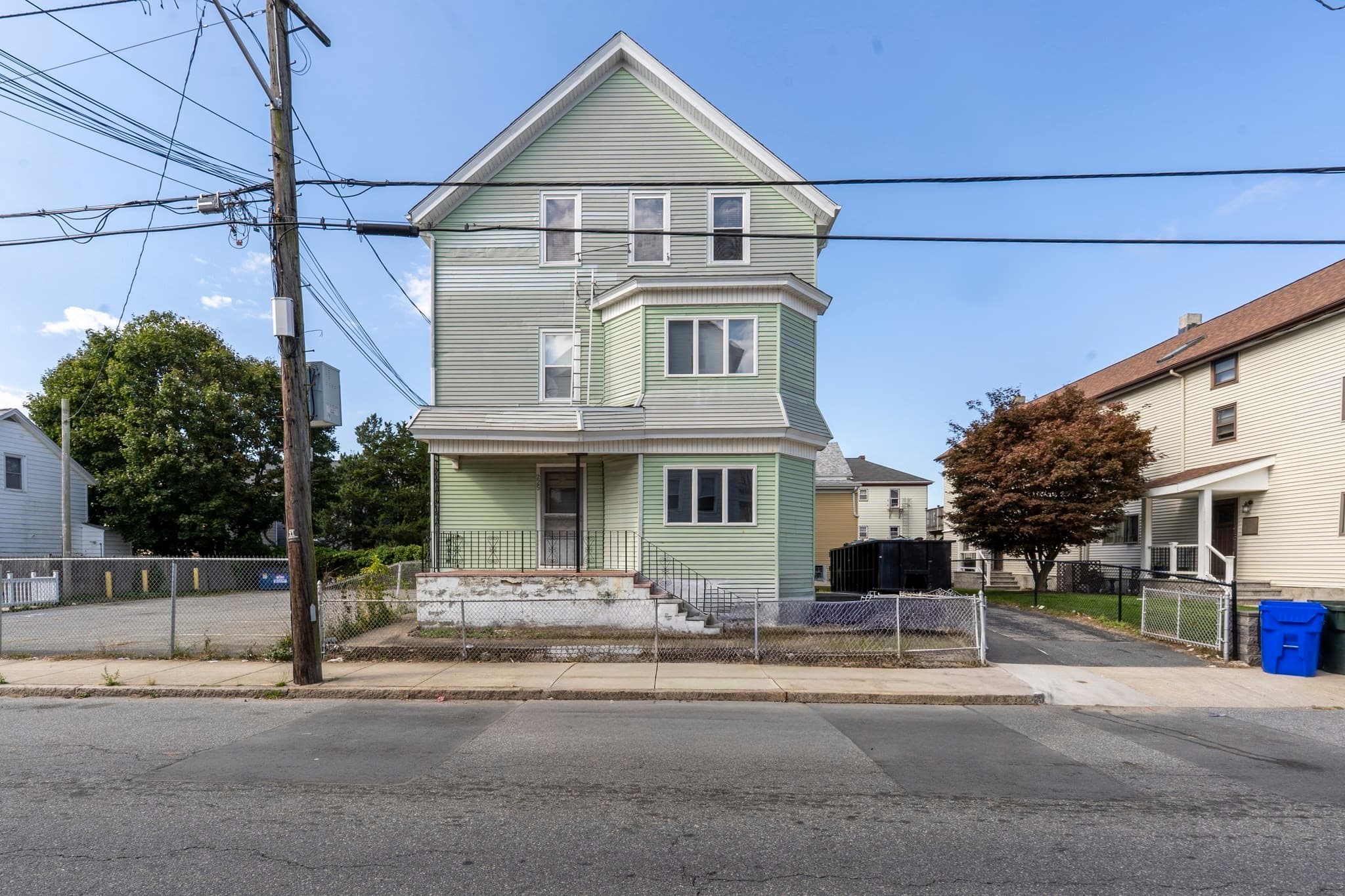 225 Haffards St, Fall River MA 02723