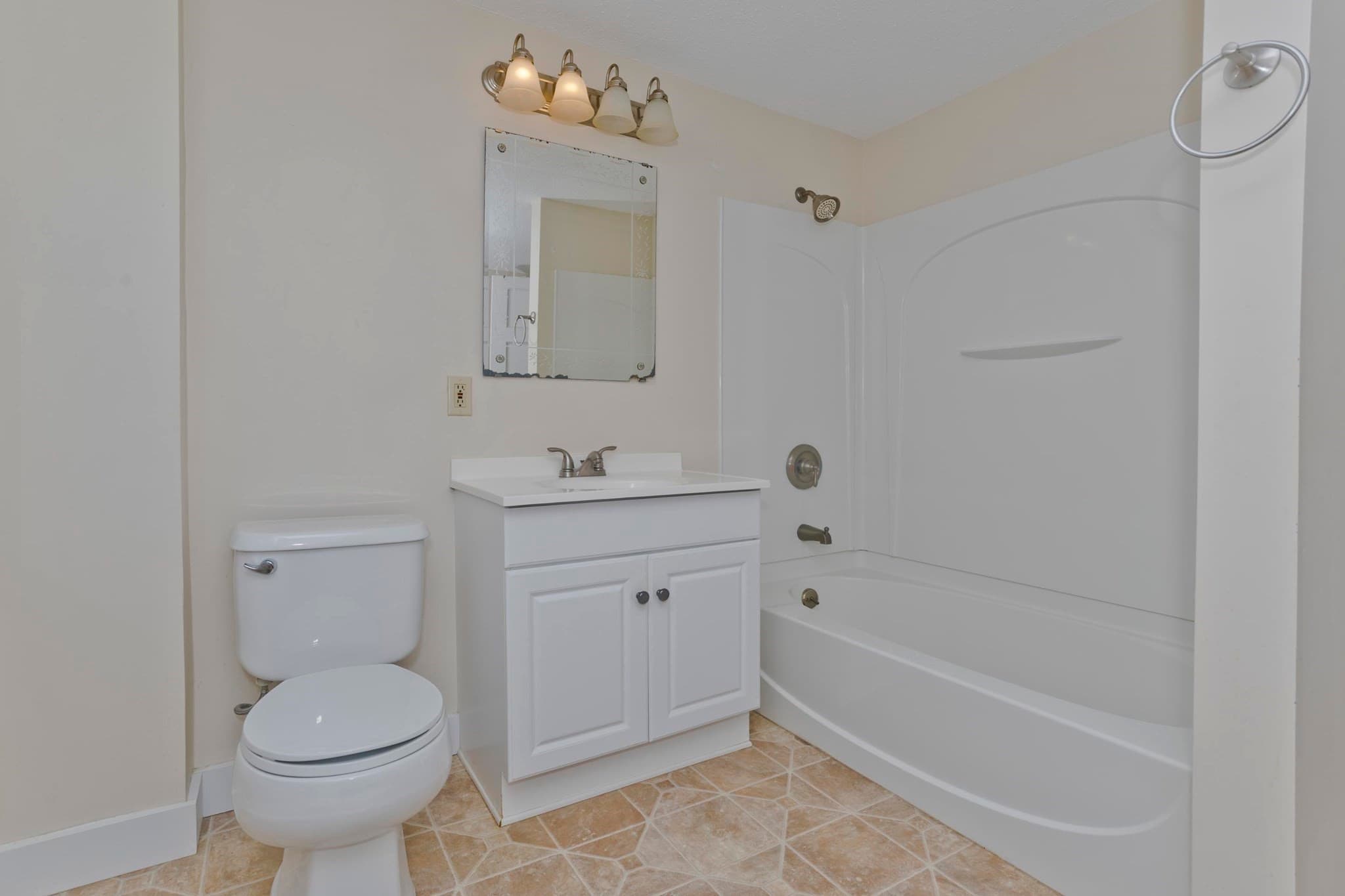 Single Family Residence at 276 Tremont St, Springfield MA 01104, Springfield, photo 11 of 24