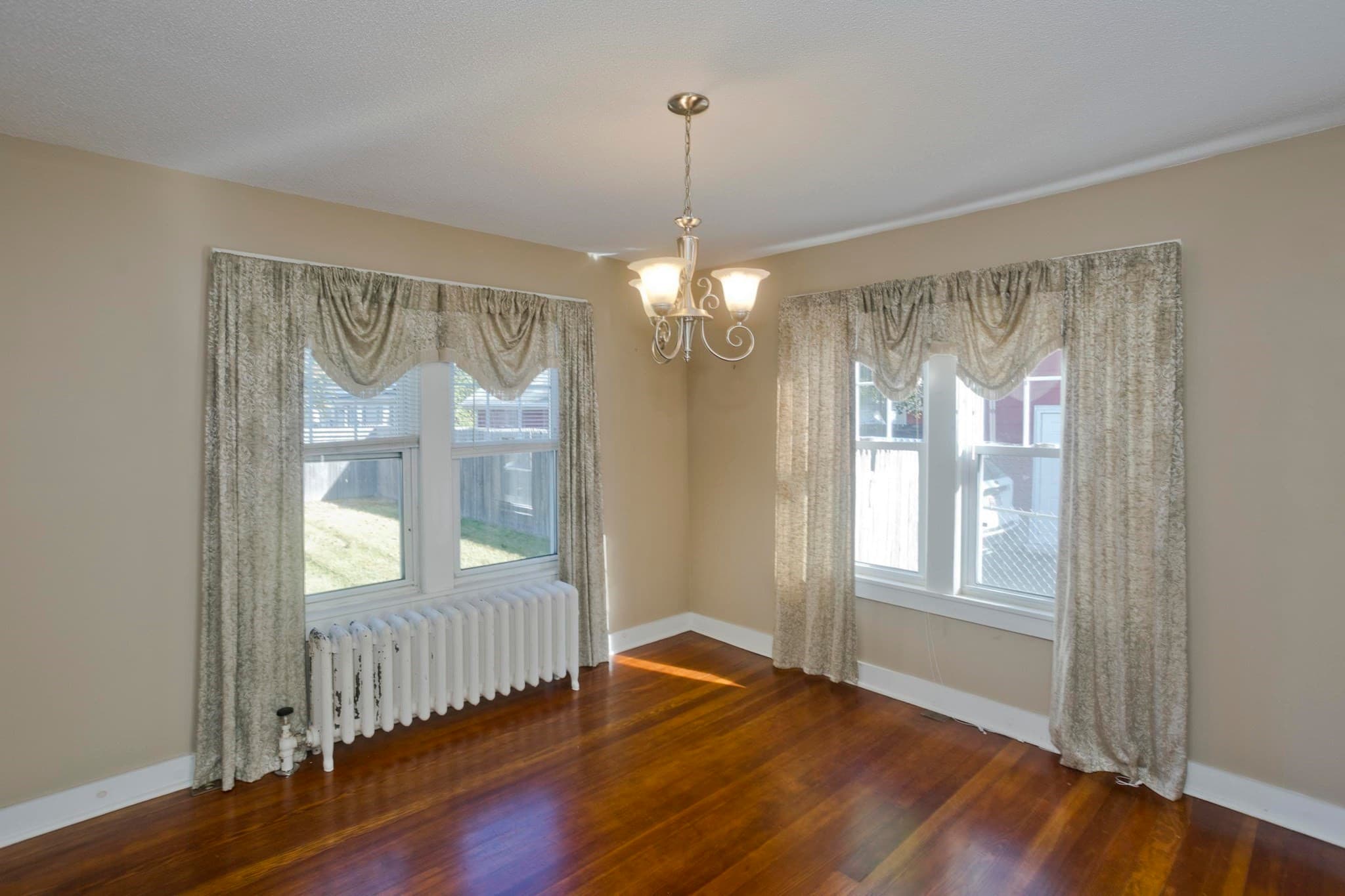 Single Family Residence at 276 Tremont St, Springfield MA 01104, Springfield, photo 8 of 24