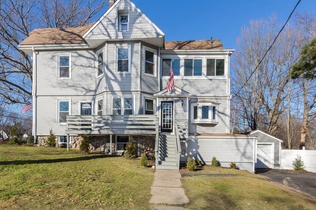 239 Howard St, Rockland MA 02370