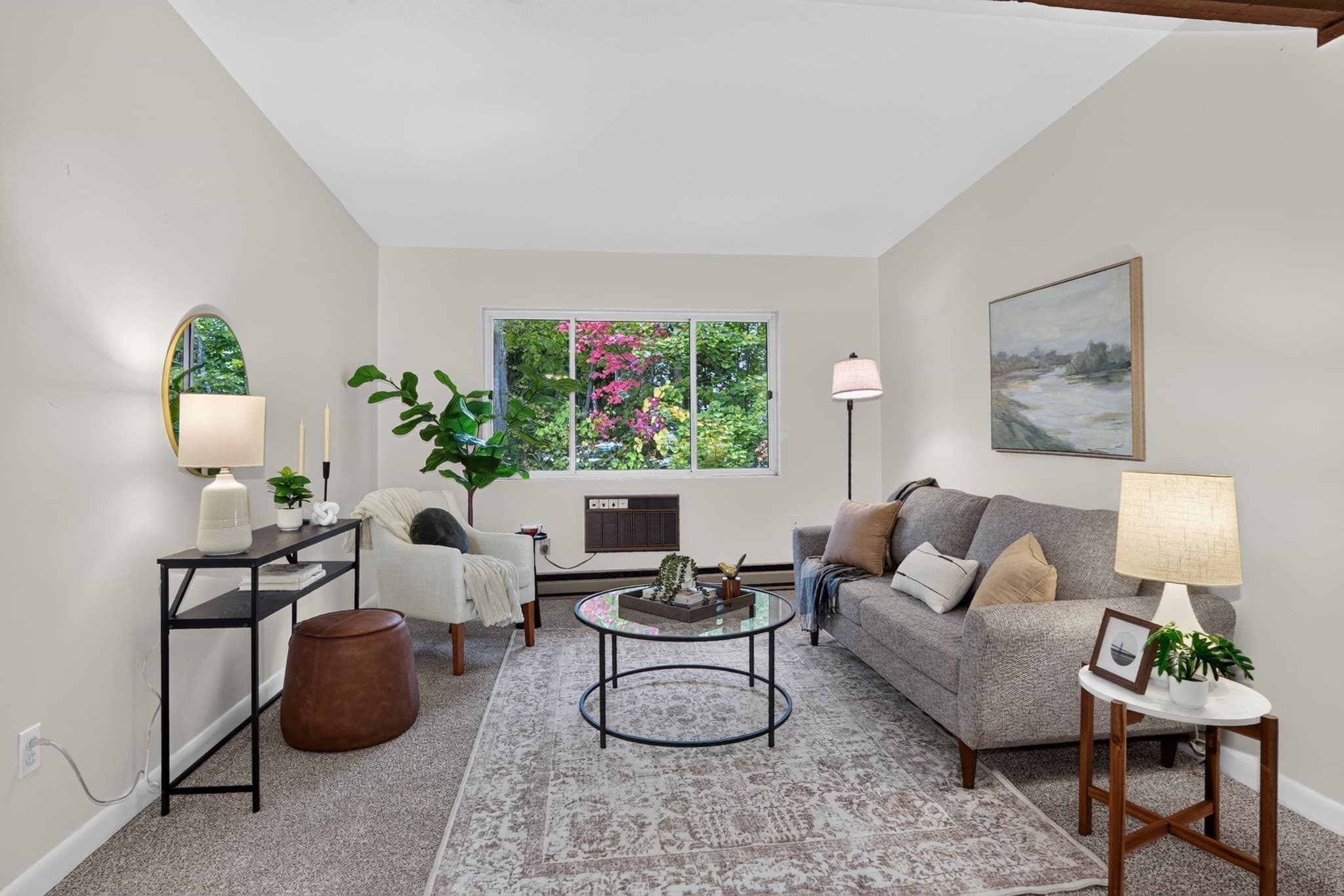 Condominium at 74 Beach St # 12, Woburn MA 01801, Woburn, photo 2 of 9
