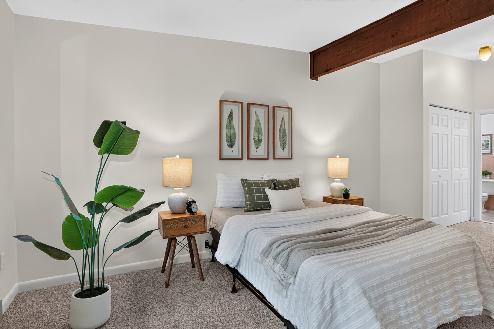 Condominium at 74 Beach St # 12, Woburn MA 01801, Woburn, photo 7 of 9