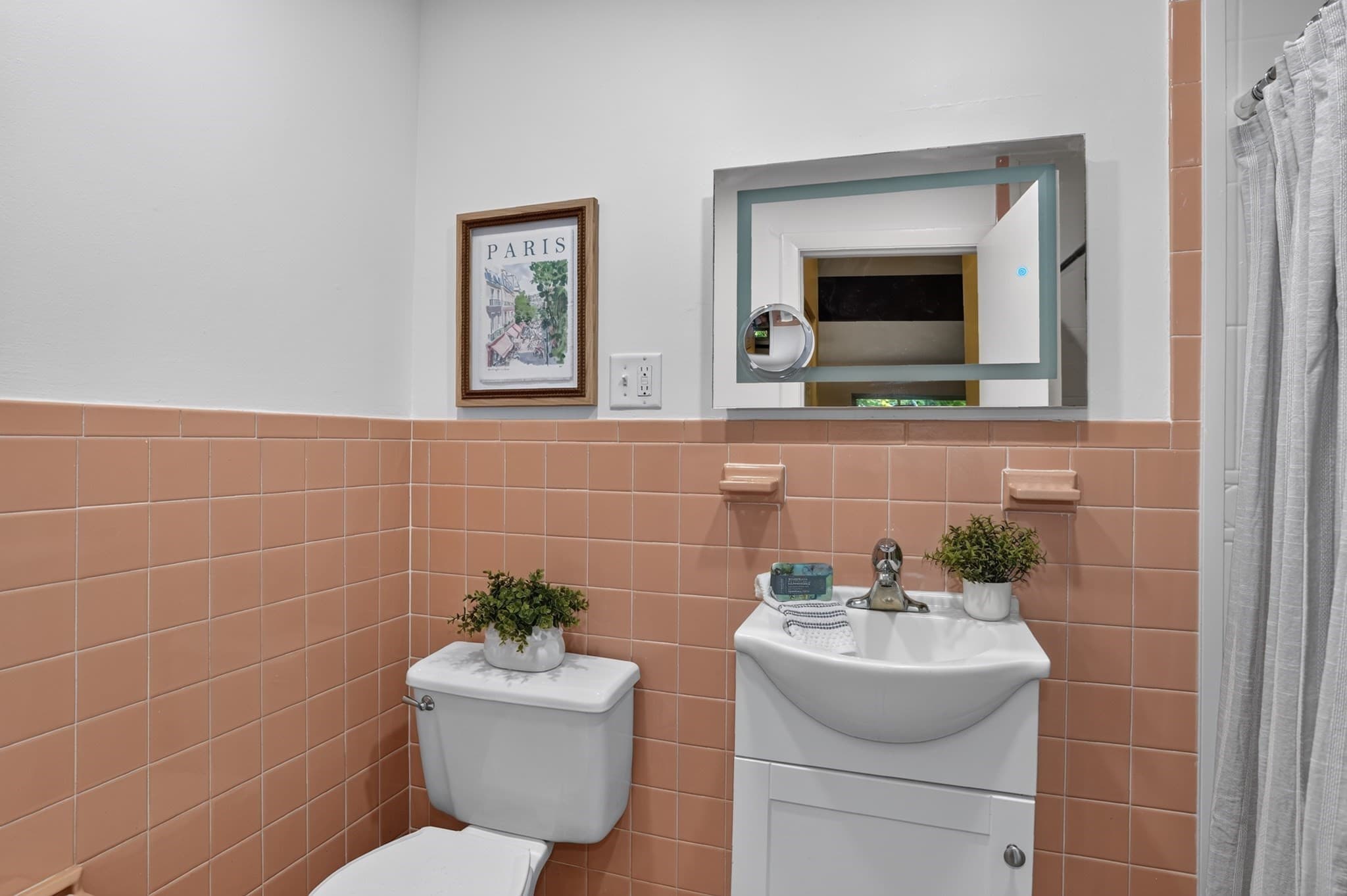 Condominium at 74 Beach St # 12, Woburn MA 01801, Woburn, photo 8 of 9