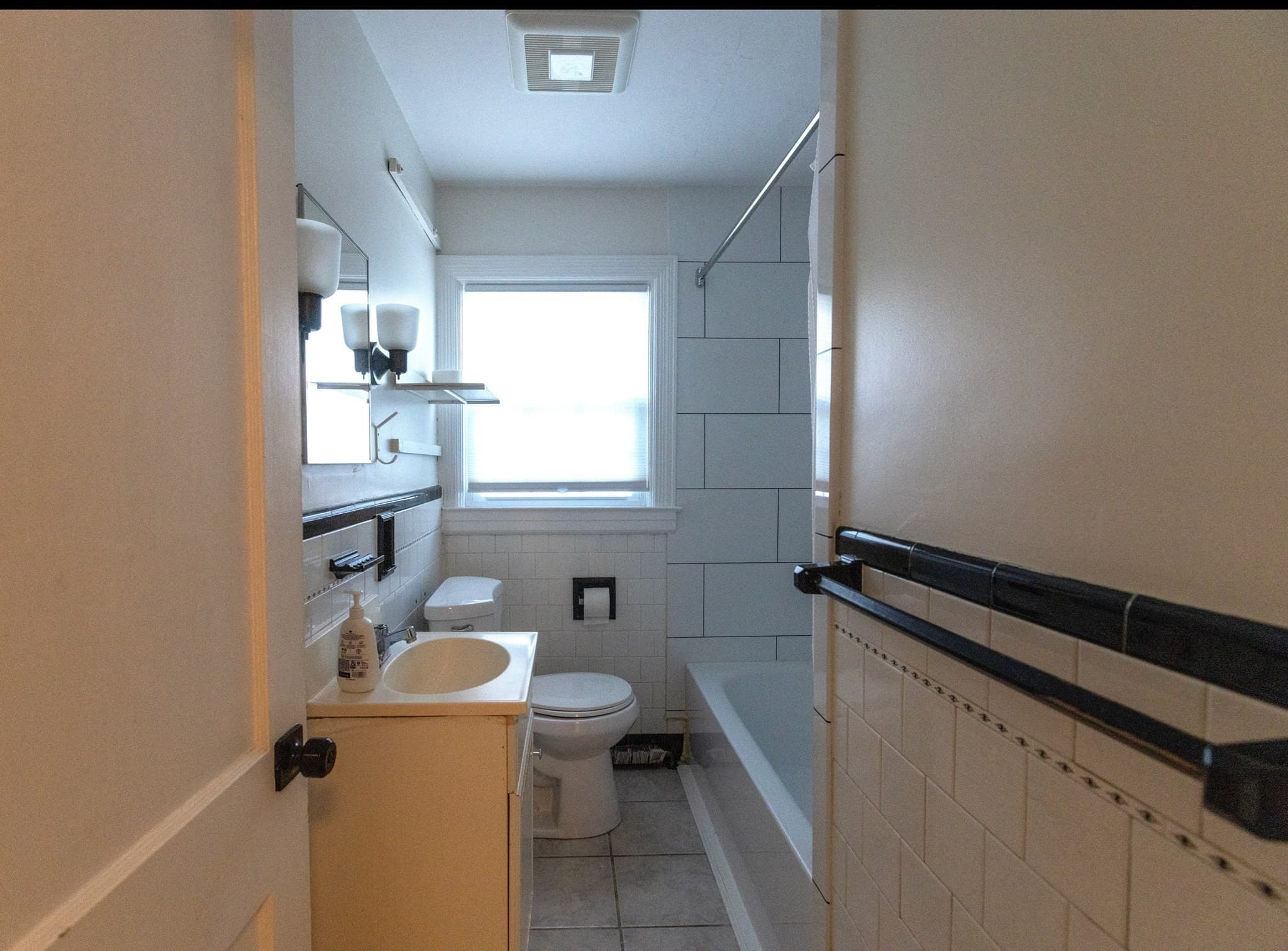Single Family Residence at 73 Clematis St, Providence RI 02908, Providence, photo 17 of 19