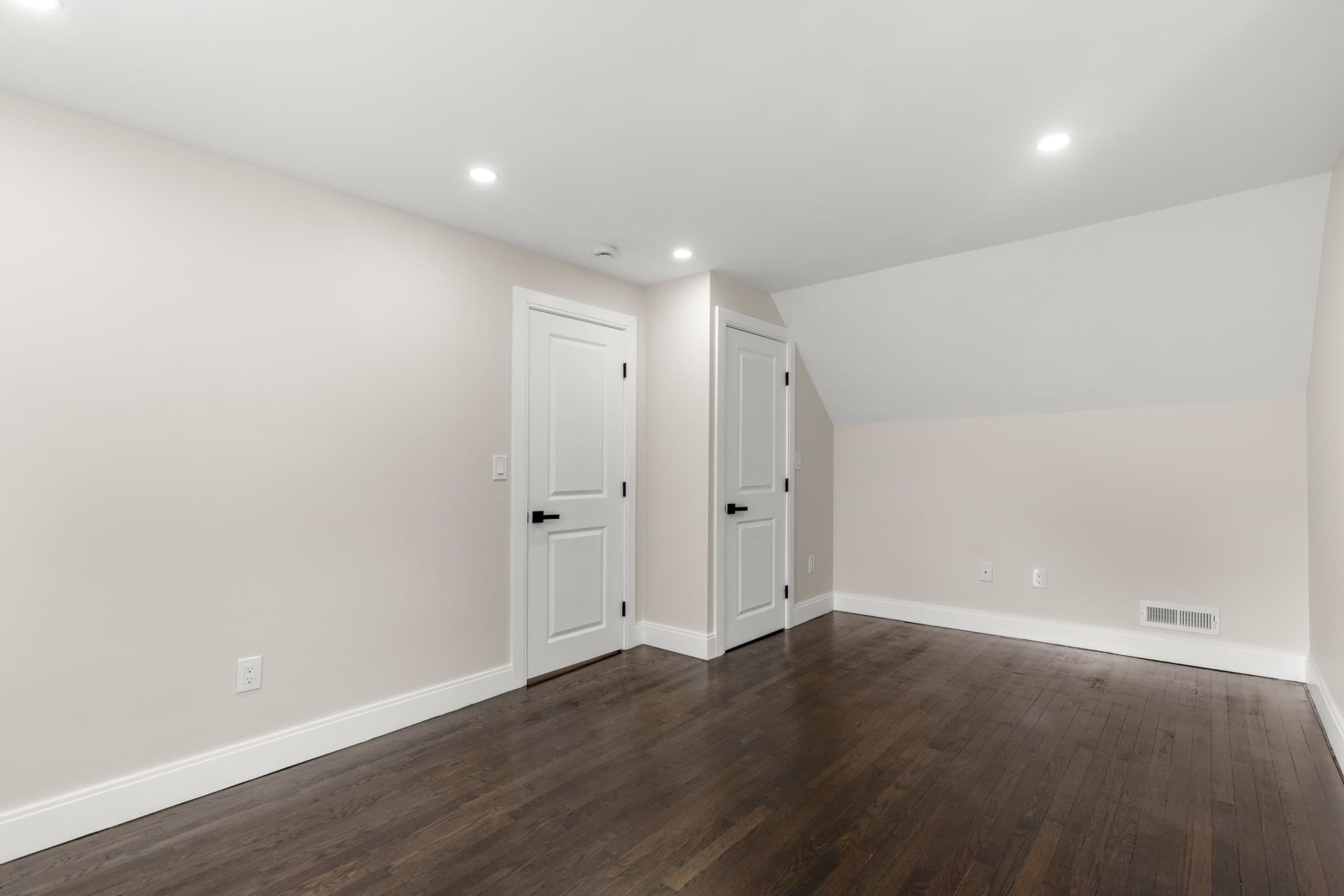Single Family Residence at 9 Essex Road, Sharon MA 02067, Sharon, photo 30 of 36