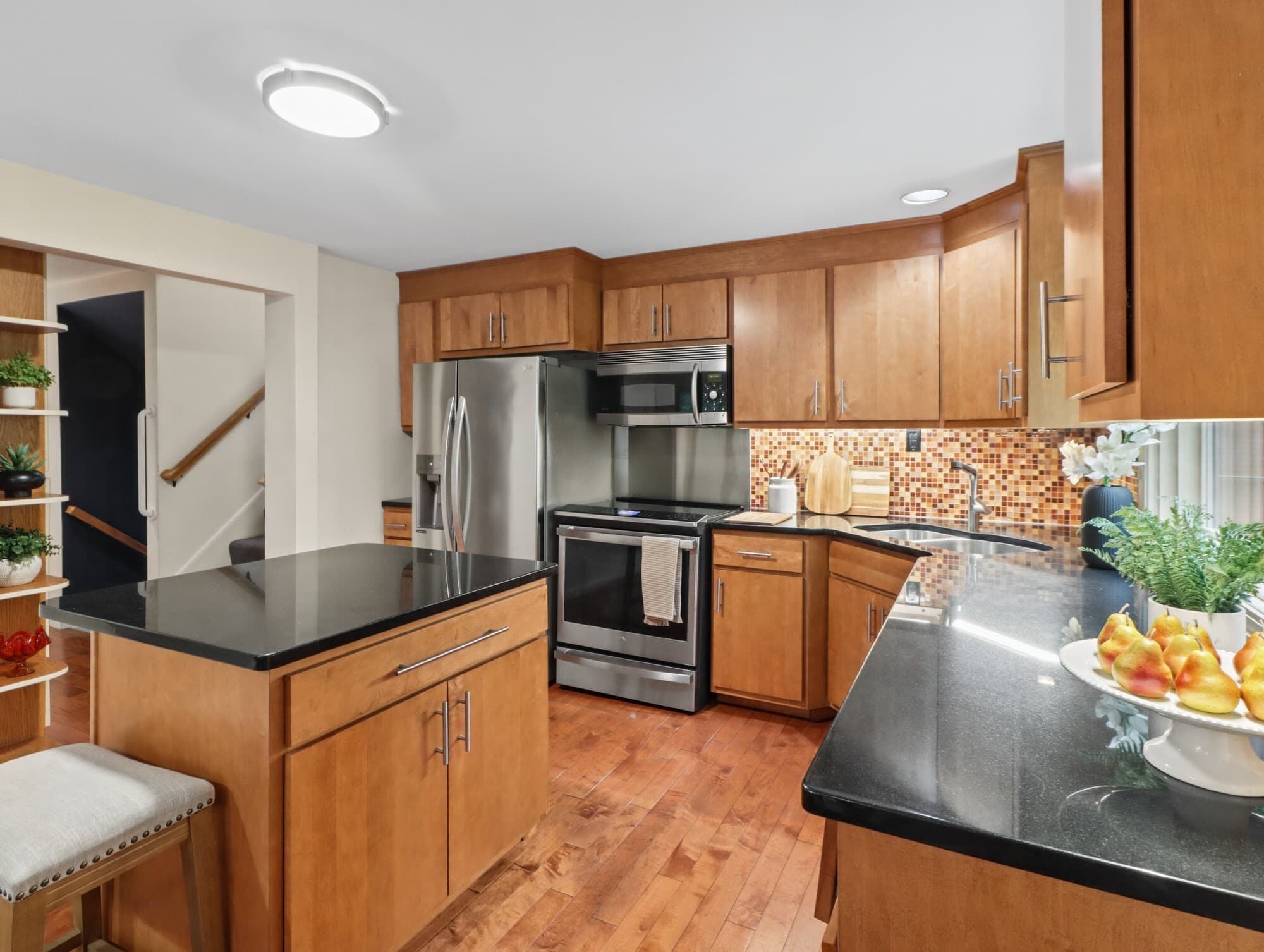 Single Family Residence at 9 Running Stream Rd, Rehoboth MA 02769, Rehoboth, photo 8 of 42