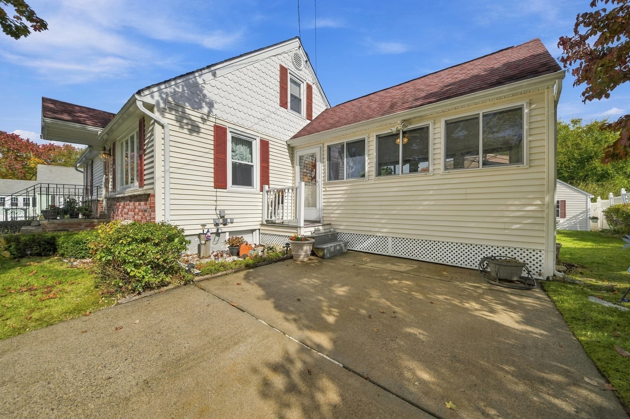 Single Family Residence at 62 Faith Ave, Dracut MA 01826, photo 10 of 42