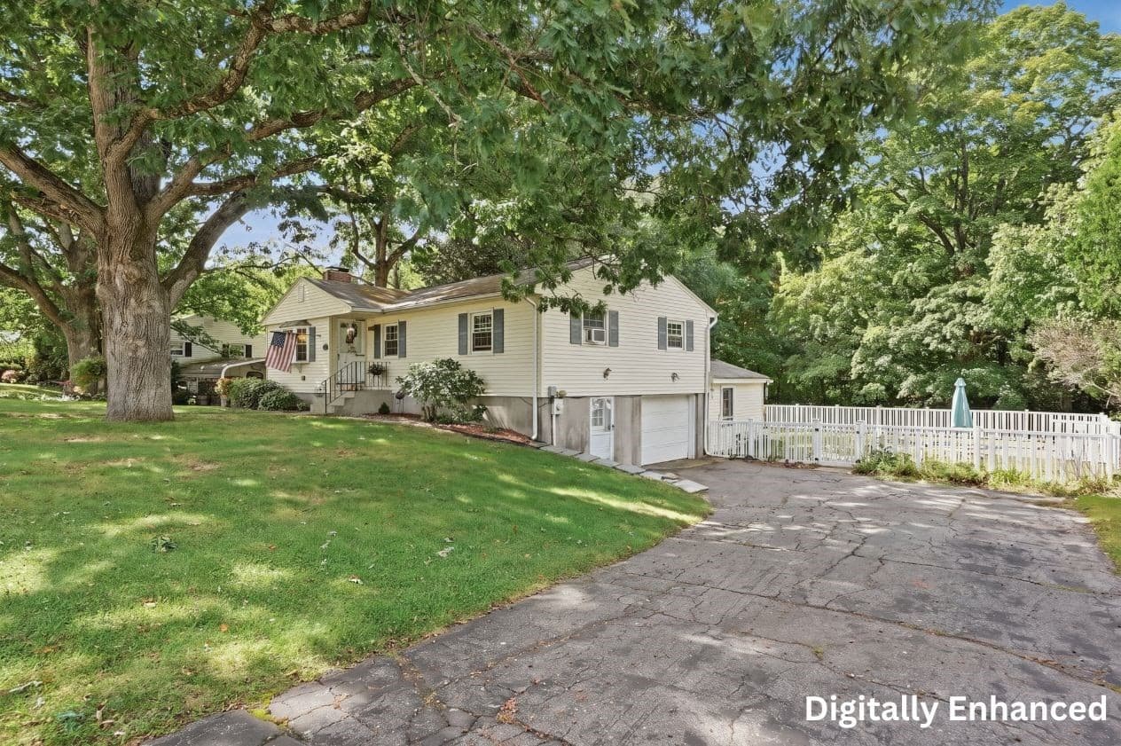 Single Family Residence at 27 Old Meetinghouse Road, Auburn MA 01501, photo 3 of 36
