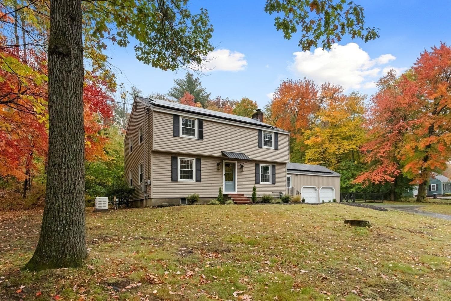 Single Family Residence at 124 Hillside Rd, North Andover MA 01845, photo 32 of 37