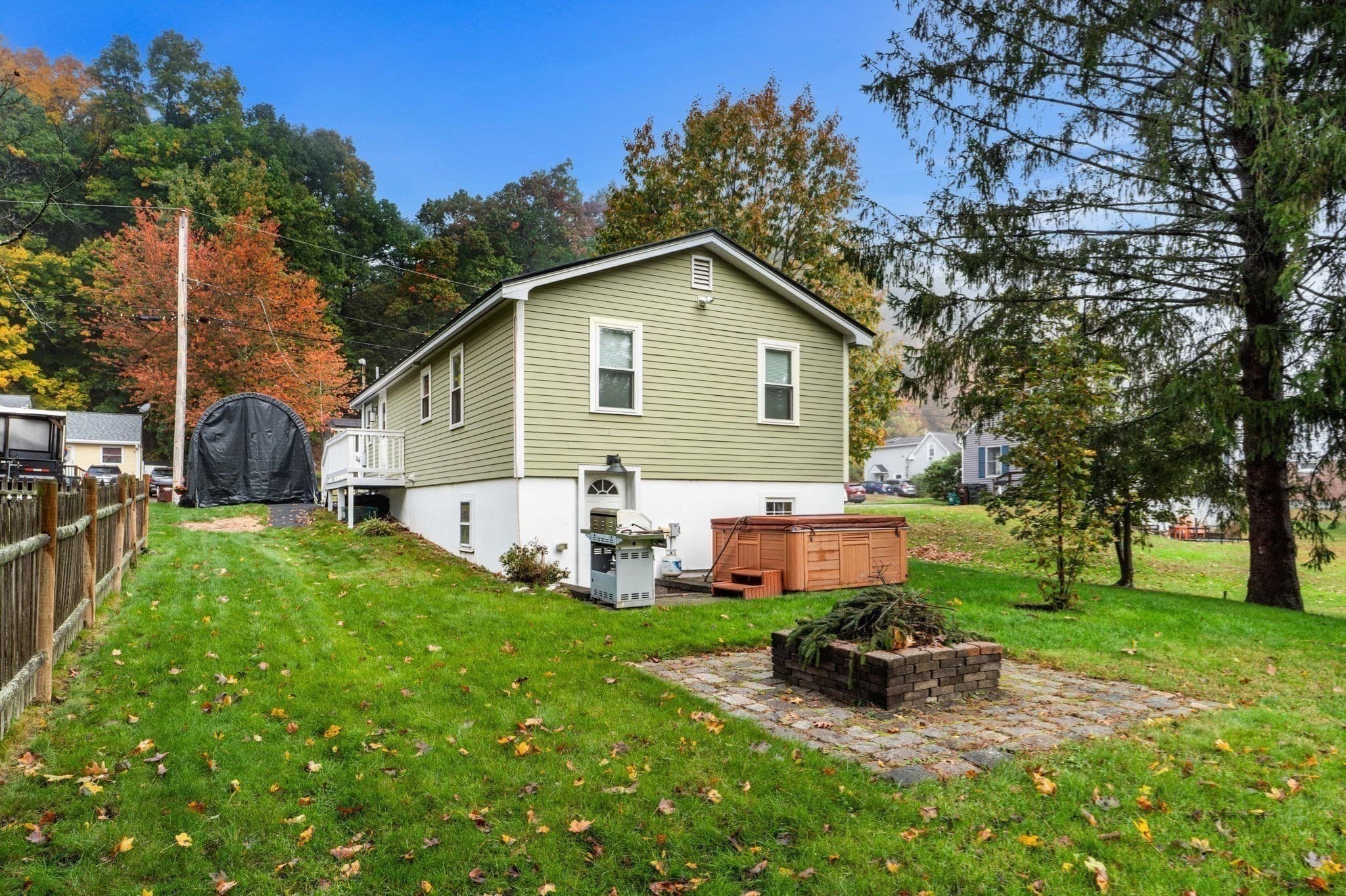 Single Family Residence at 17 1/2 West Winkley St, Amesbury MA 01913, photo 25 of 31