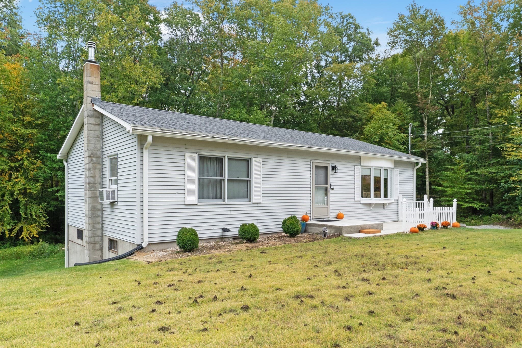 Single Family Residence at 174 Monson Turnpike Rd, Ware MA 01082, photo 4 of 12