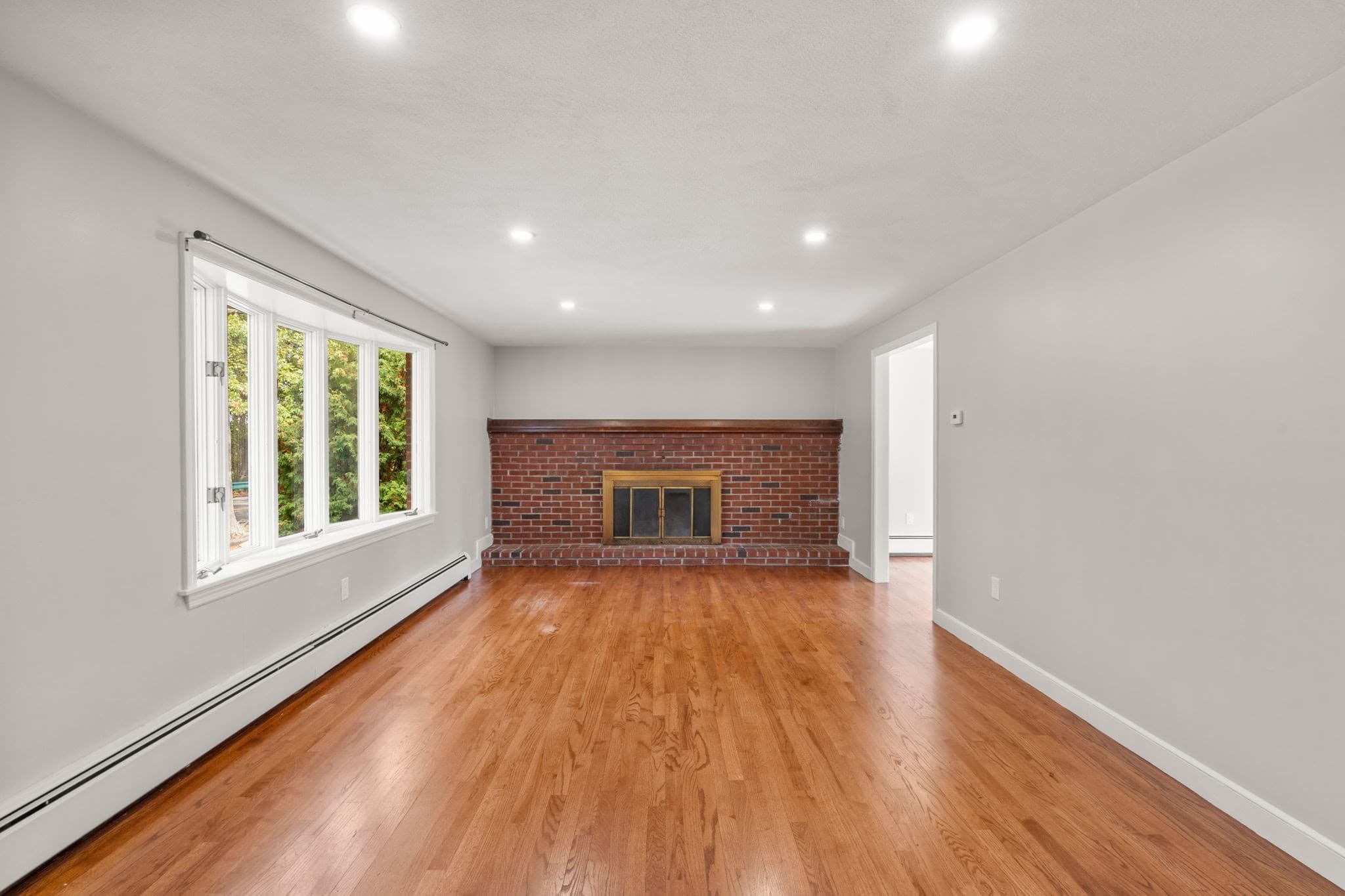 Single Family Residence at 54 Furnace Brook Pkwy, Quincy MA 02169, Quincy, photo 3 of 35