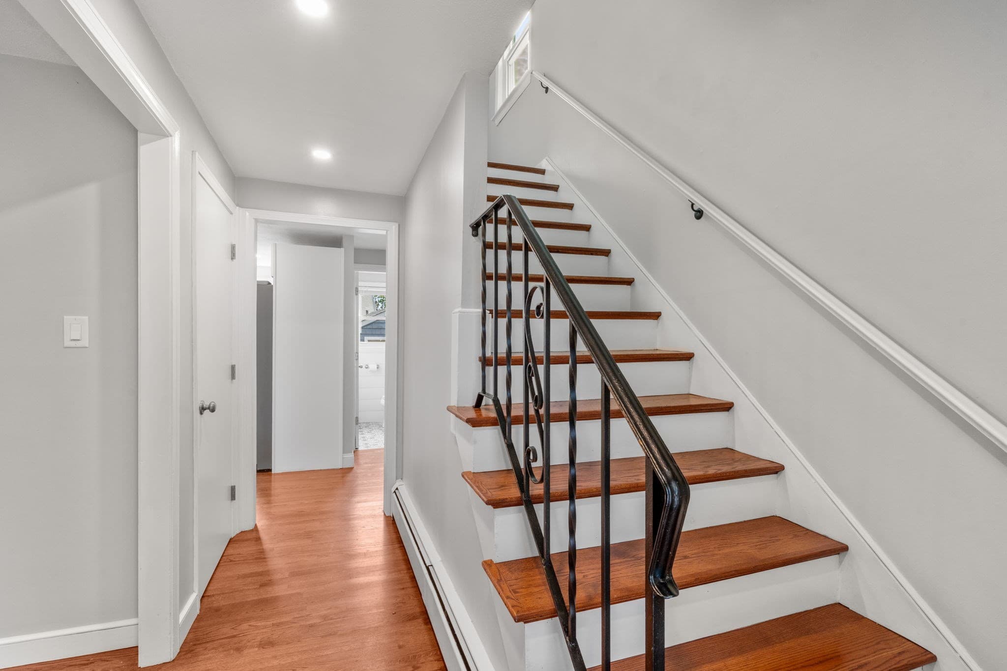 Single Family Residence at 54 Furnace Brook Pkwy, Quincy MA 02169, Quincy, photo 14 of 35