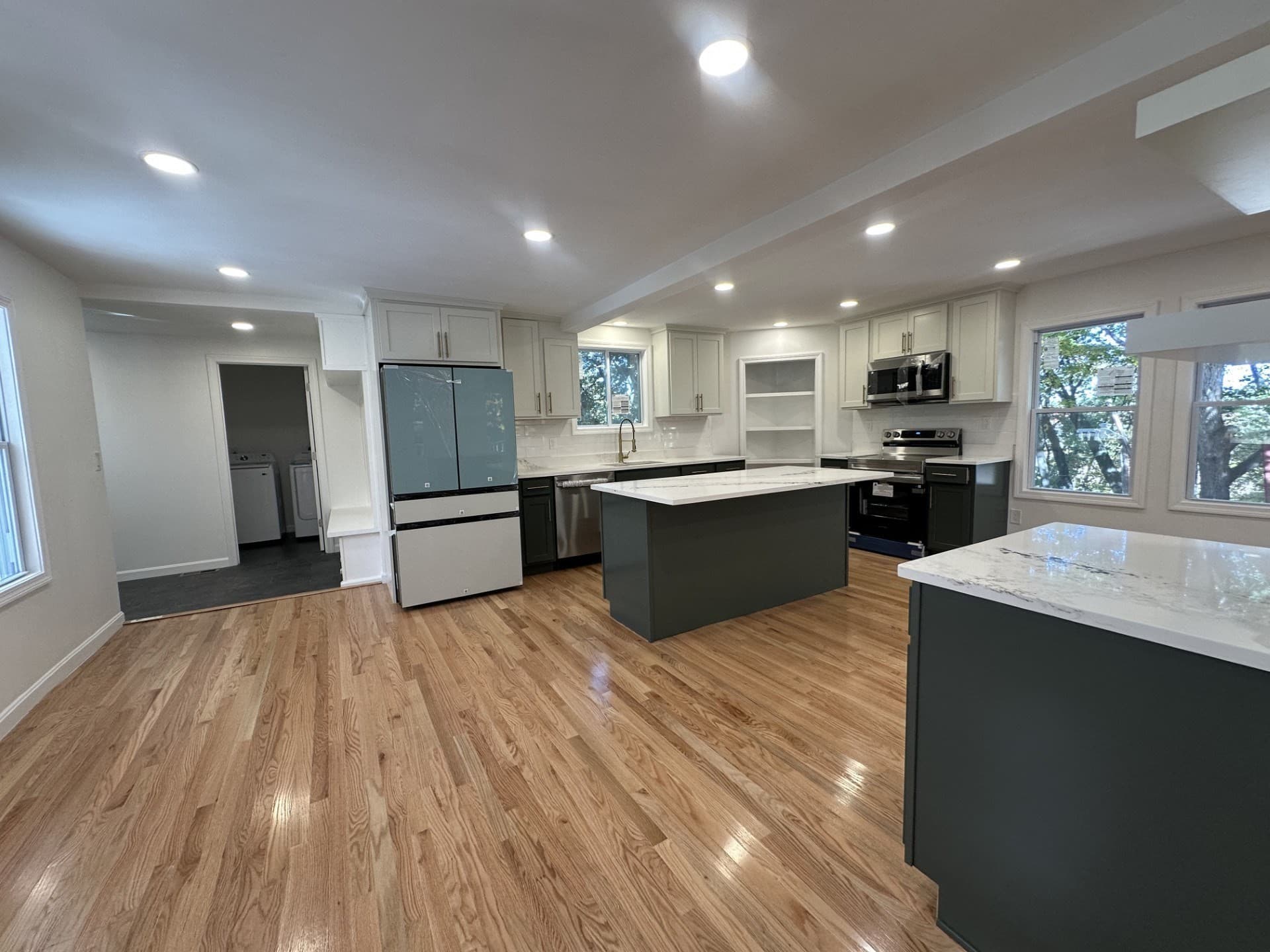 Single Family Residence at 3 Regan Pl, Leominster MA 01453, photo 5 of 25