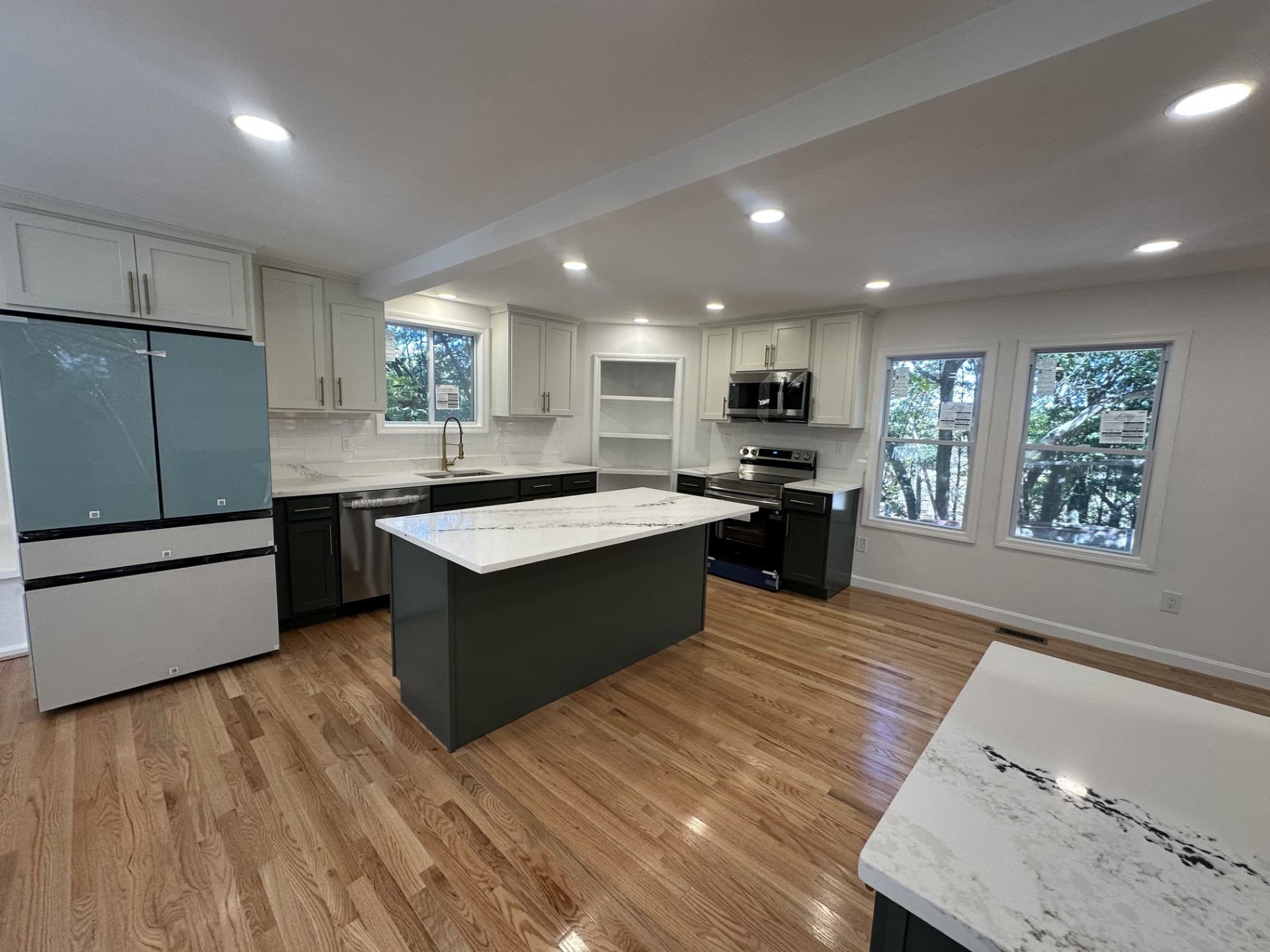 Single Family Residence at 3 Regan Pl, Leominster MA 01453, photo 8 of 25