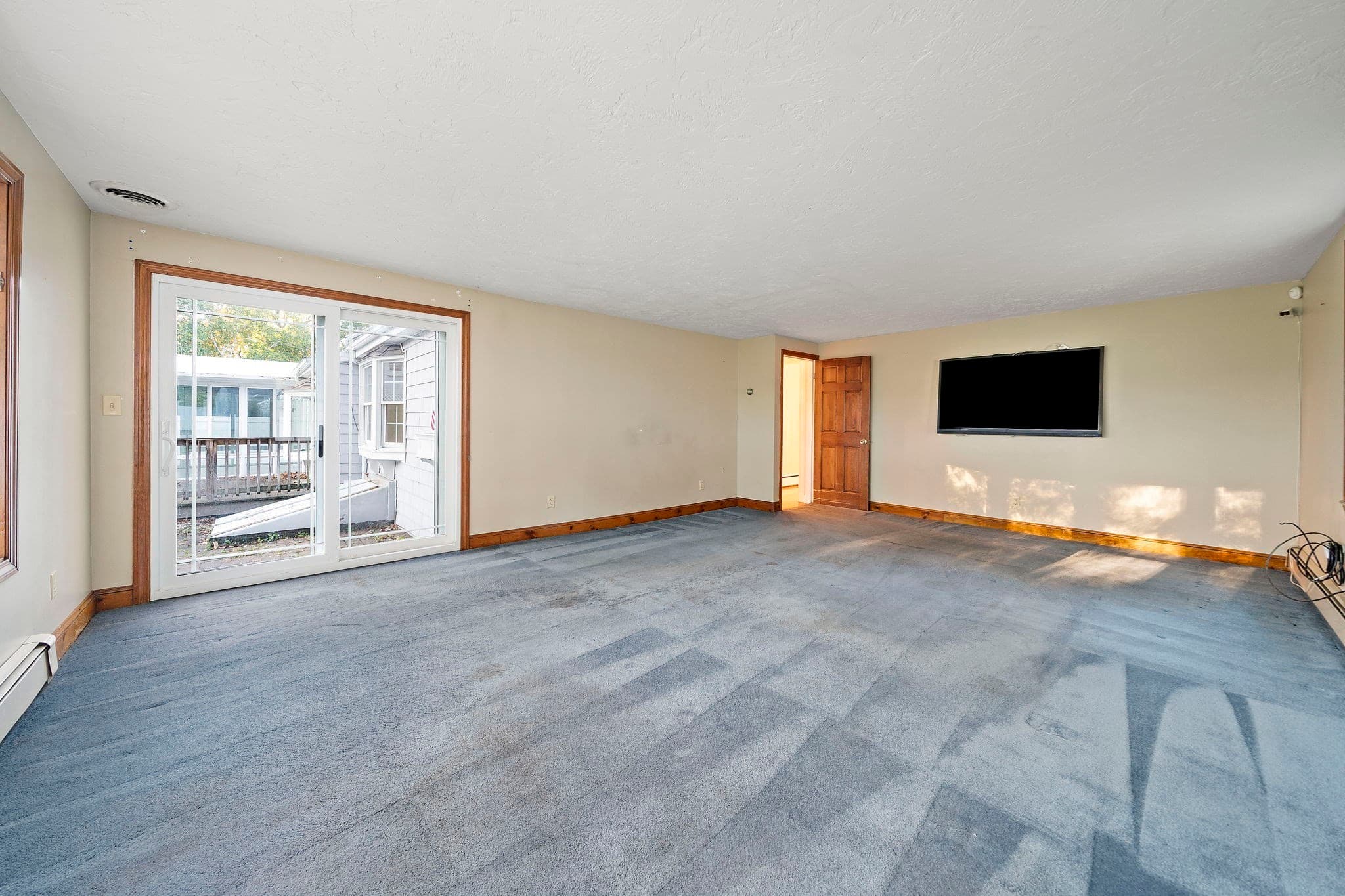 Single Family Residence at 140 Mount Vernon Rd E, Weymouth MA 02189, Weymouth, photo 11 of 42