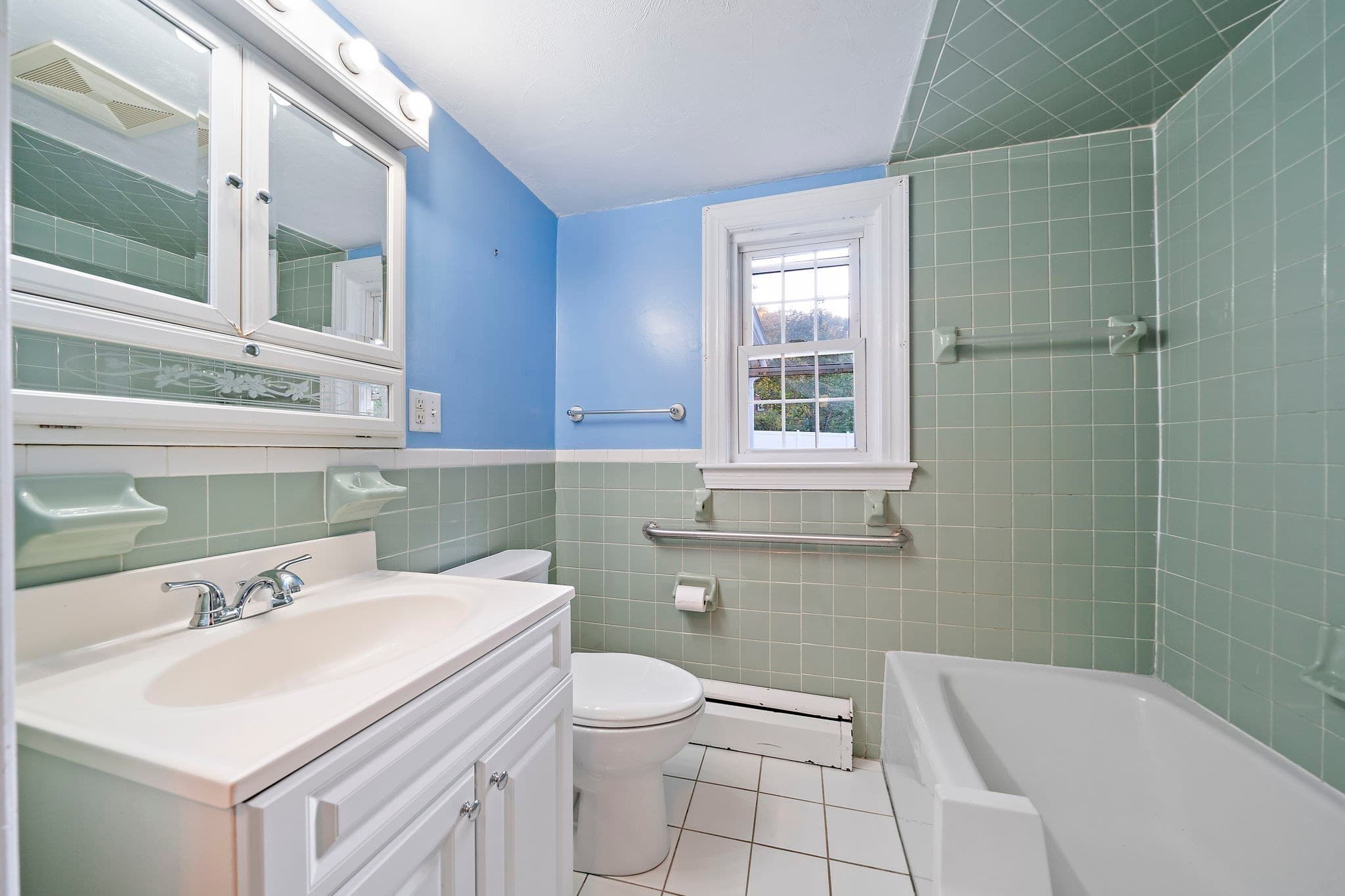 Single Family Residence at 140 Mount Vernon Rd E, Weymouth MA 02189, Weymouth, photo 25 of 42