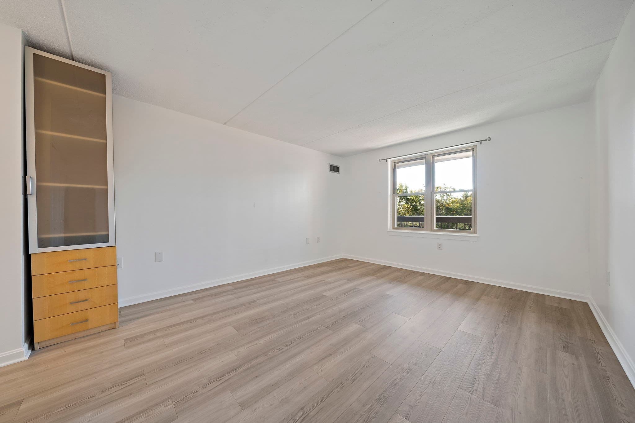 Condominium at 155 George Washington Blvd # 607, Hull MA 02045, Hull, photo 6 of 29