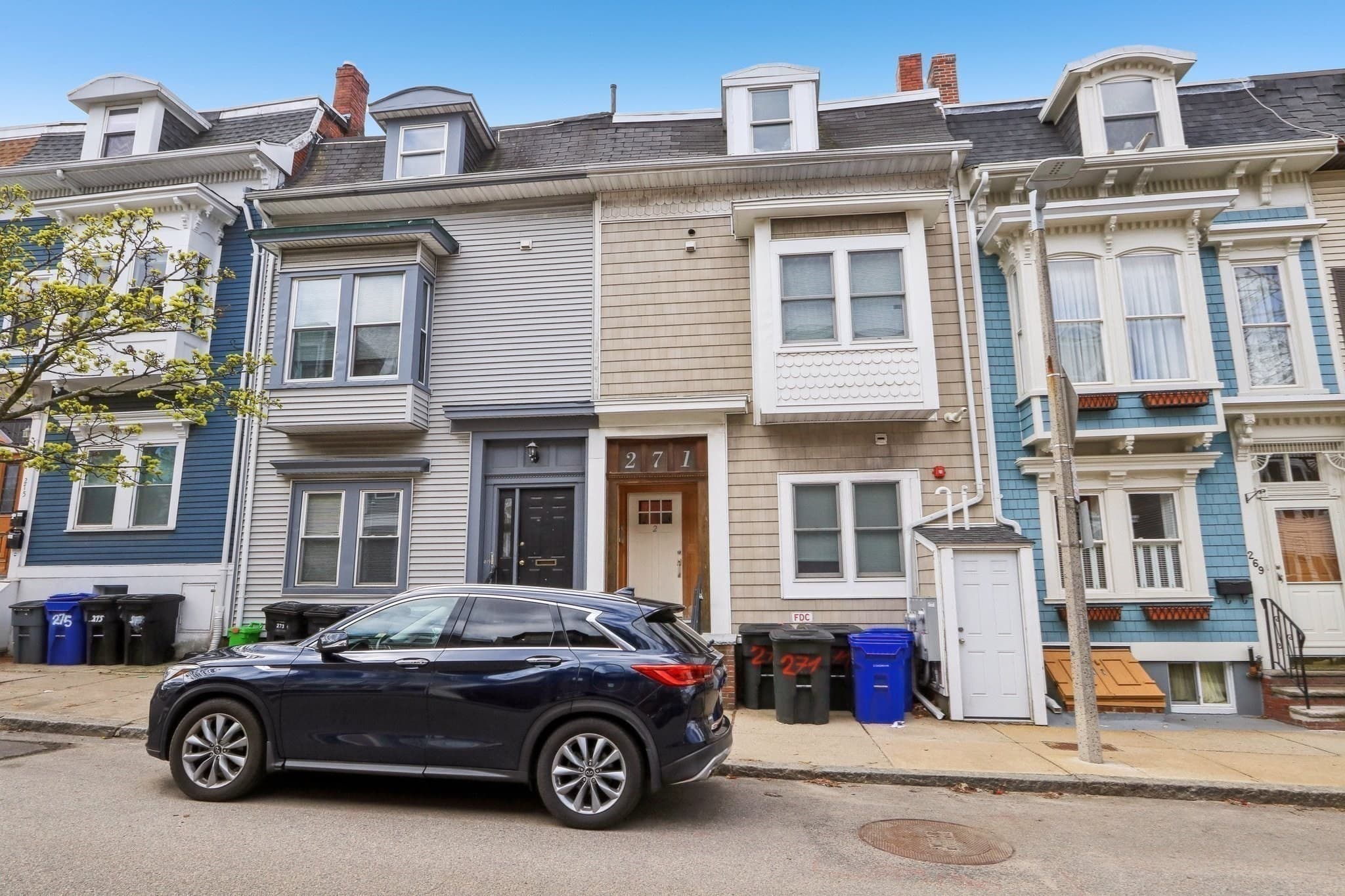 271 W 5th St, Boston MA 02127