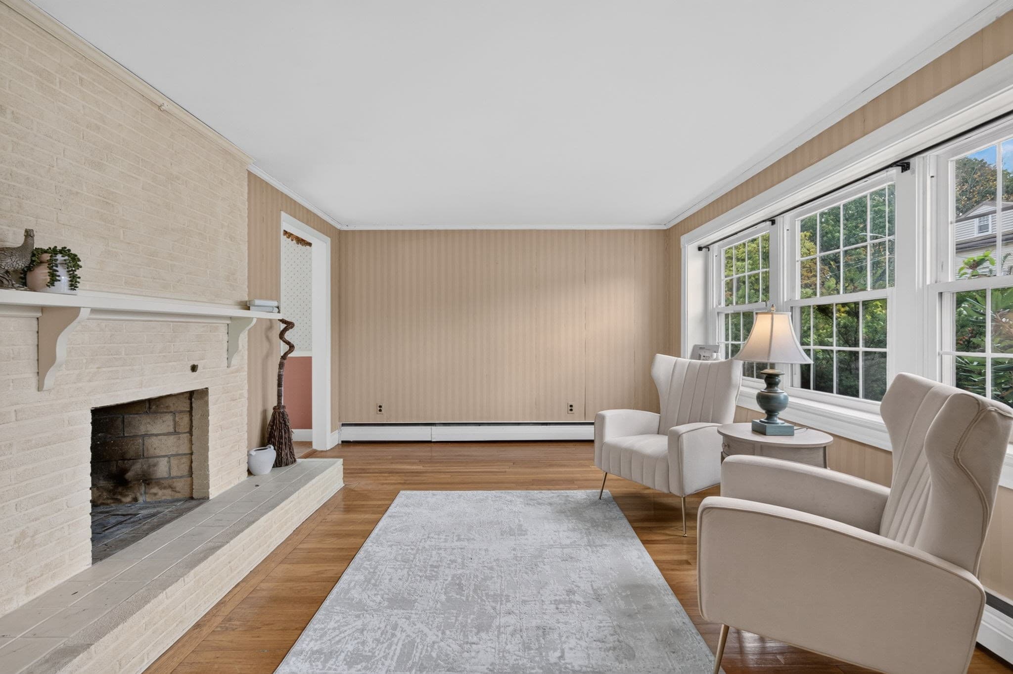 Single Family Residence at 94 Peever St, Methuen MA 01844, photo 6 of 34