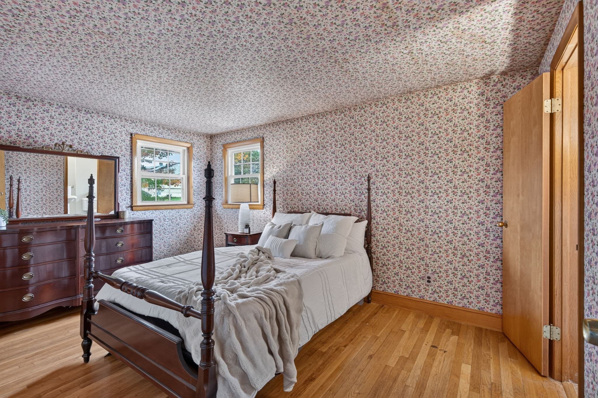 Single Family Residence at 94 Peever St, Methuen MA 01844, photo 13 of 34