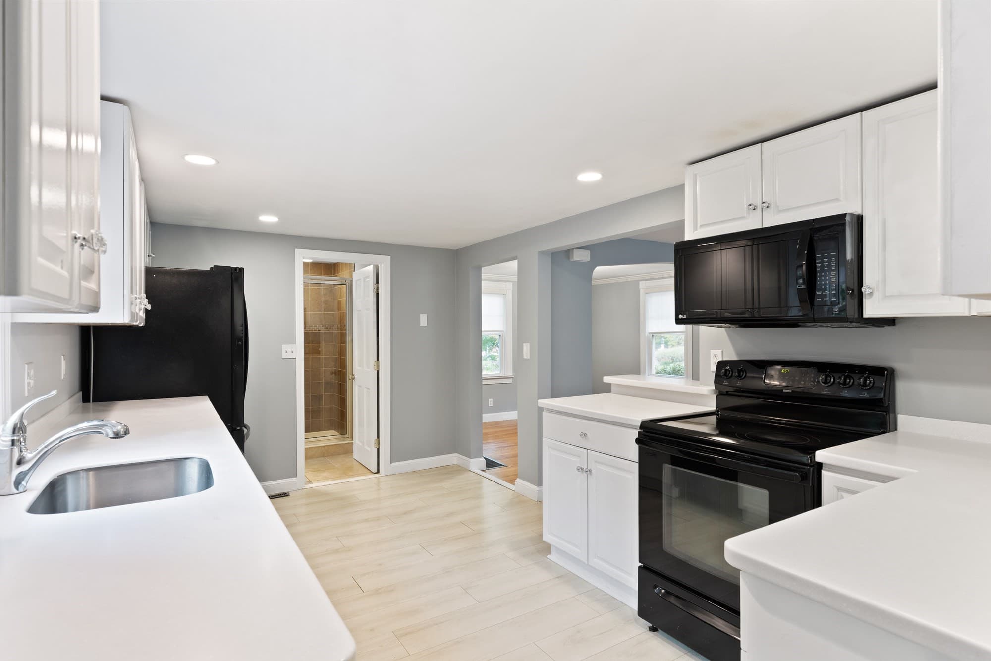Single Family Residence at 13 Walnut St, Foxboro MA 02035, photo 14 of 42