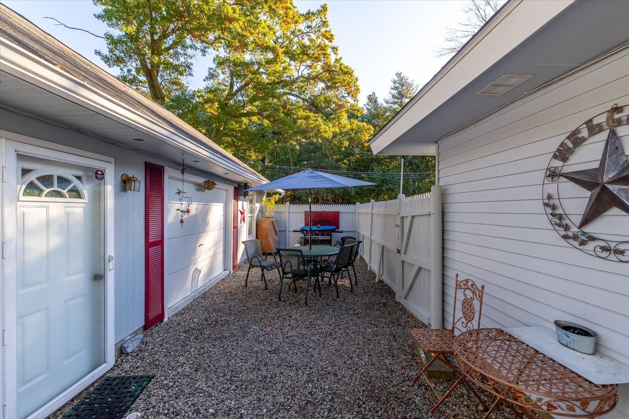 Single Family Residence at 5 Caroline Drive, Bellingham MA 02019, photo 28 of 33