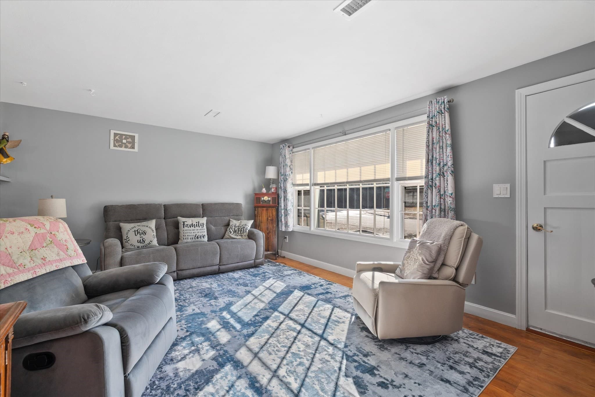 Single Family Residence at 5 Caroline Drive, Bellingham MA 02019, photo 4 of 33