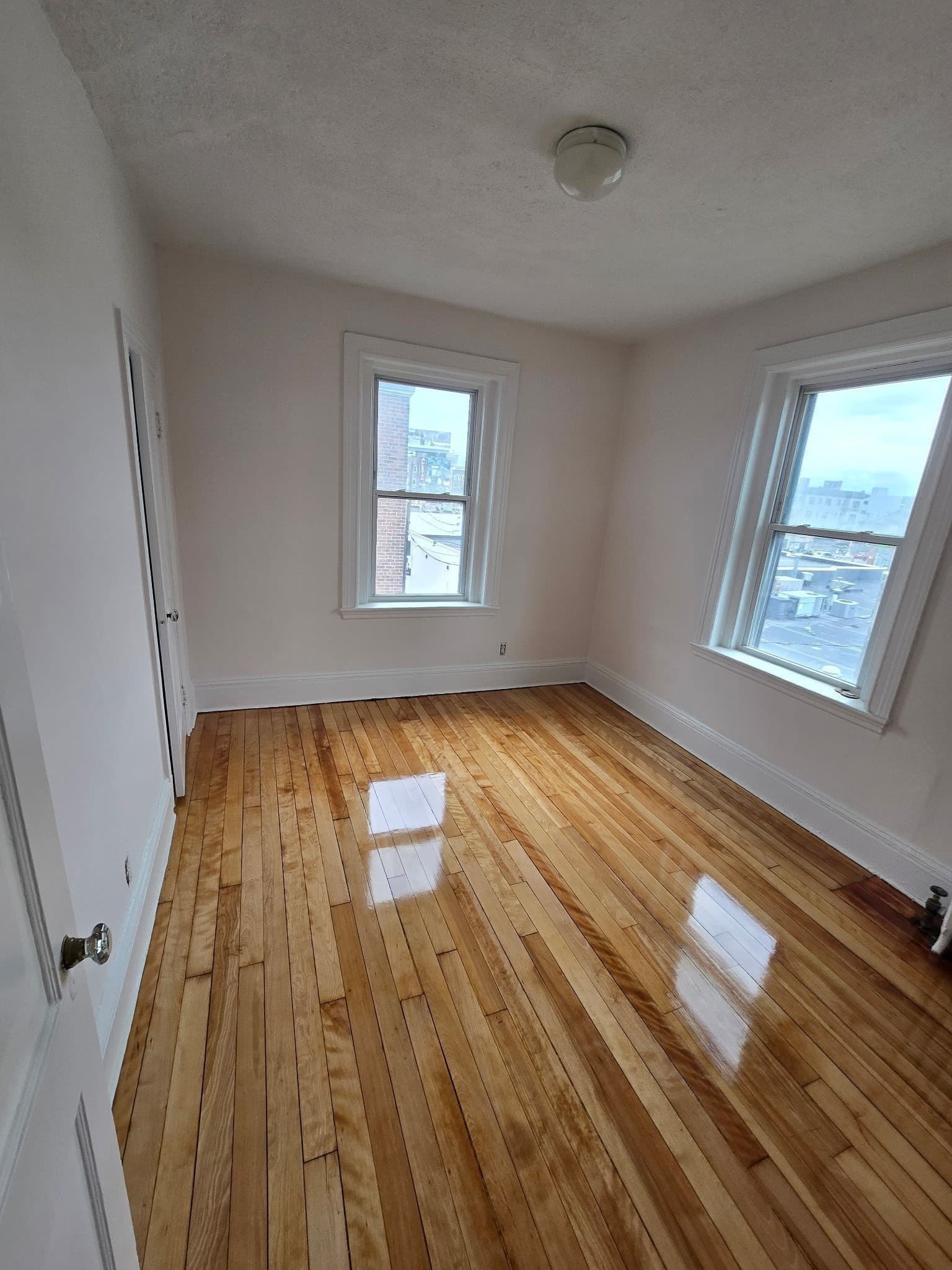 Condominium at 18 Glenville Ave # 3A, Boston MA 02134, Boston, photo 4 of 10