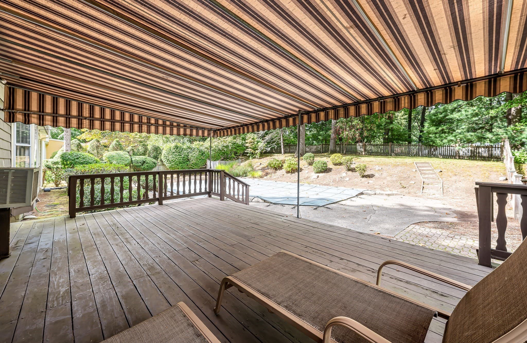 Single Family Residence at 170 Coventry Ln, Longmeadow MA 01106, photo 6 of 32