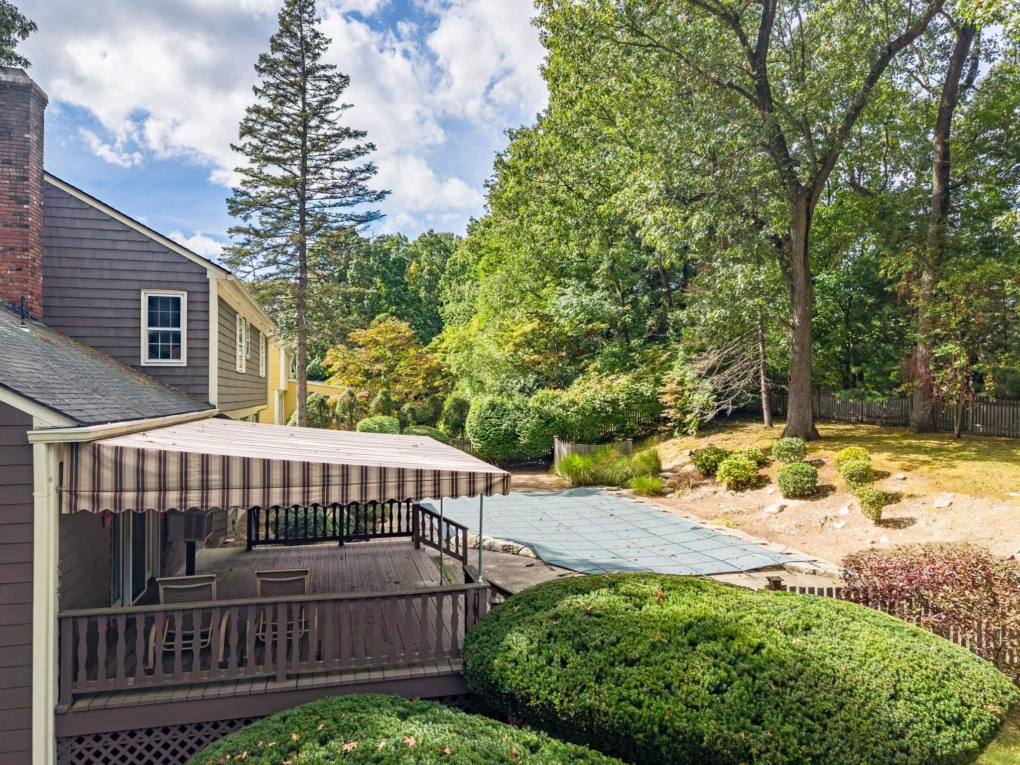 Single Family Residence at 170 Coventry Ln, Longmeadow MA 01106, photo 5 of 32