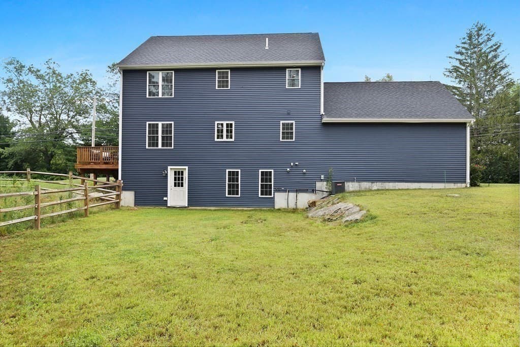 Single Family Residence at 75 Old Oak St, East Bridgewater MA 02333, photo 20 of 20