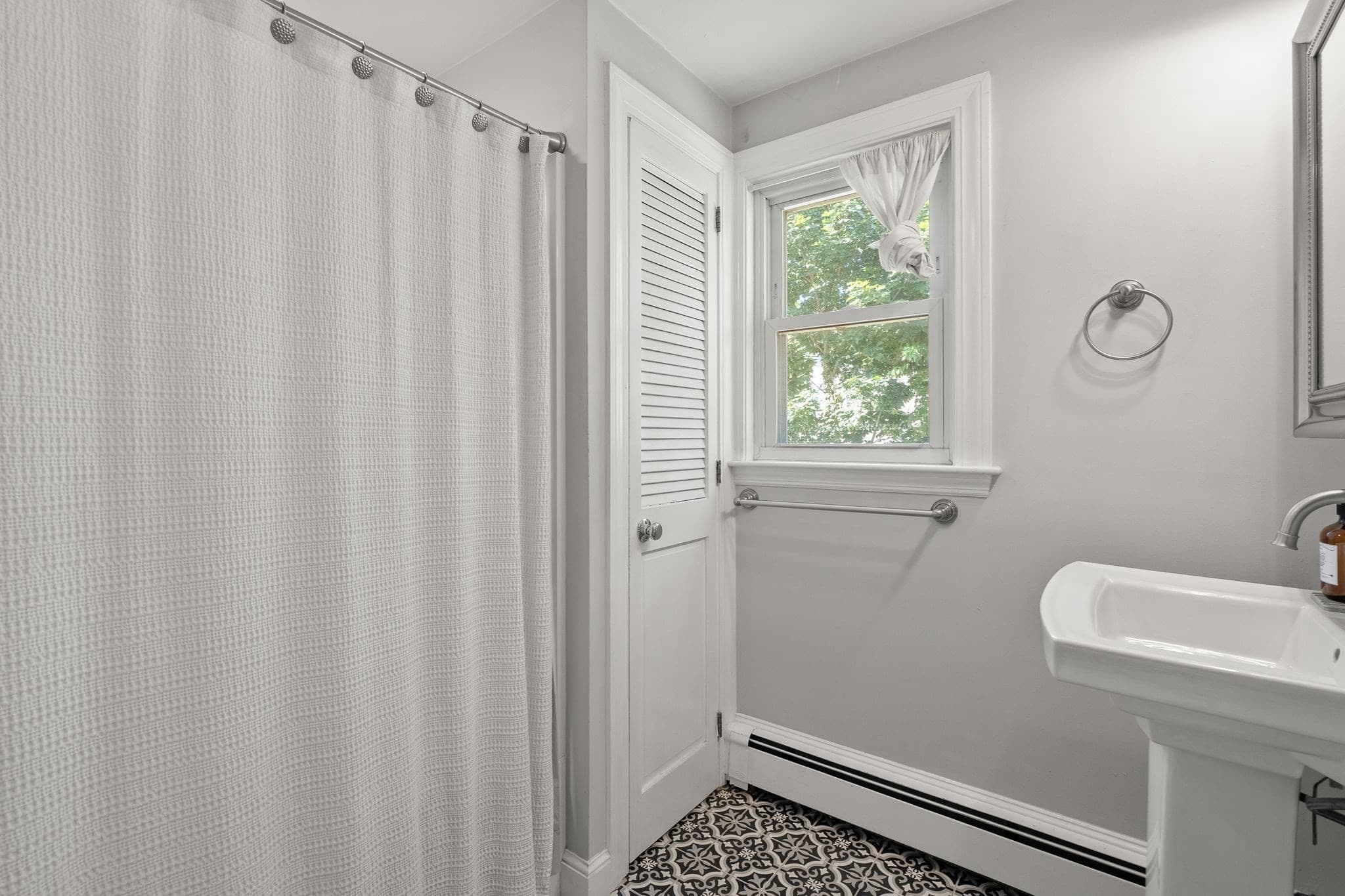 Condominium at 84 West Street # 2, Quincy MA 02169, Quincy, photo 10 of 32
