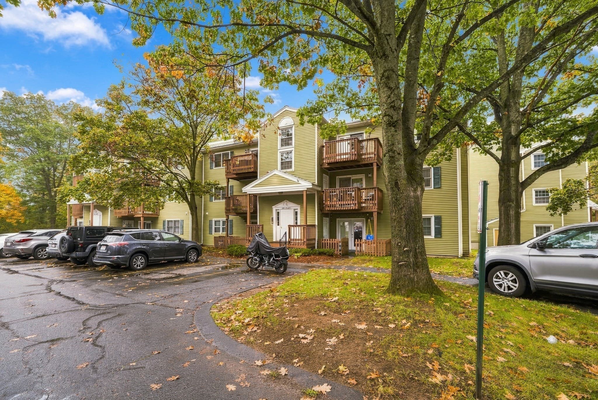 371 Aiken Ave # 10, Lowell MA 01850