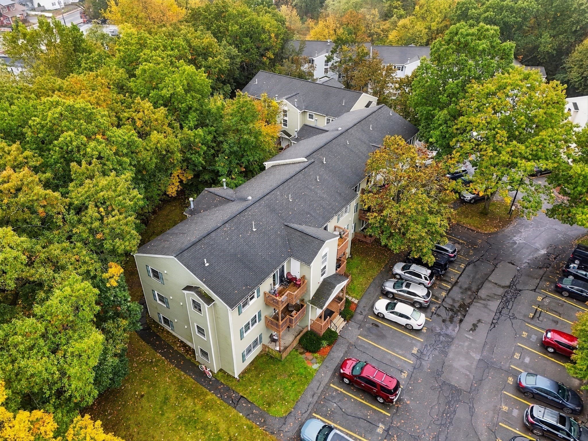 Condominium at 371 Aiken Ave # 10, Lowell MA 01850, Lowell, photo 38 of 39