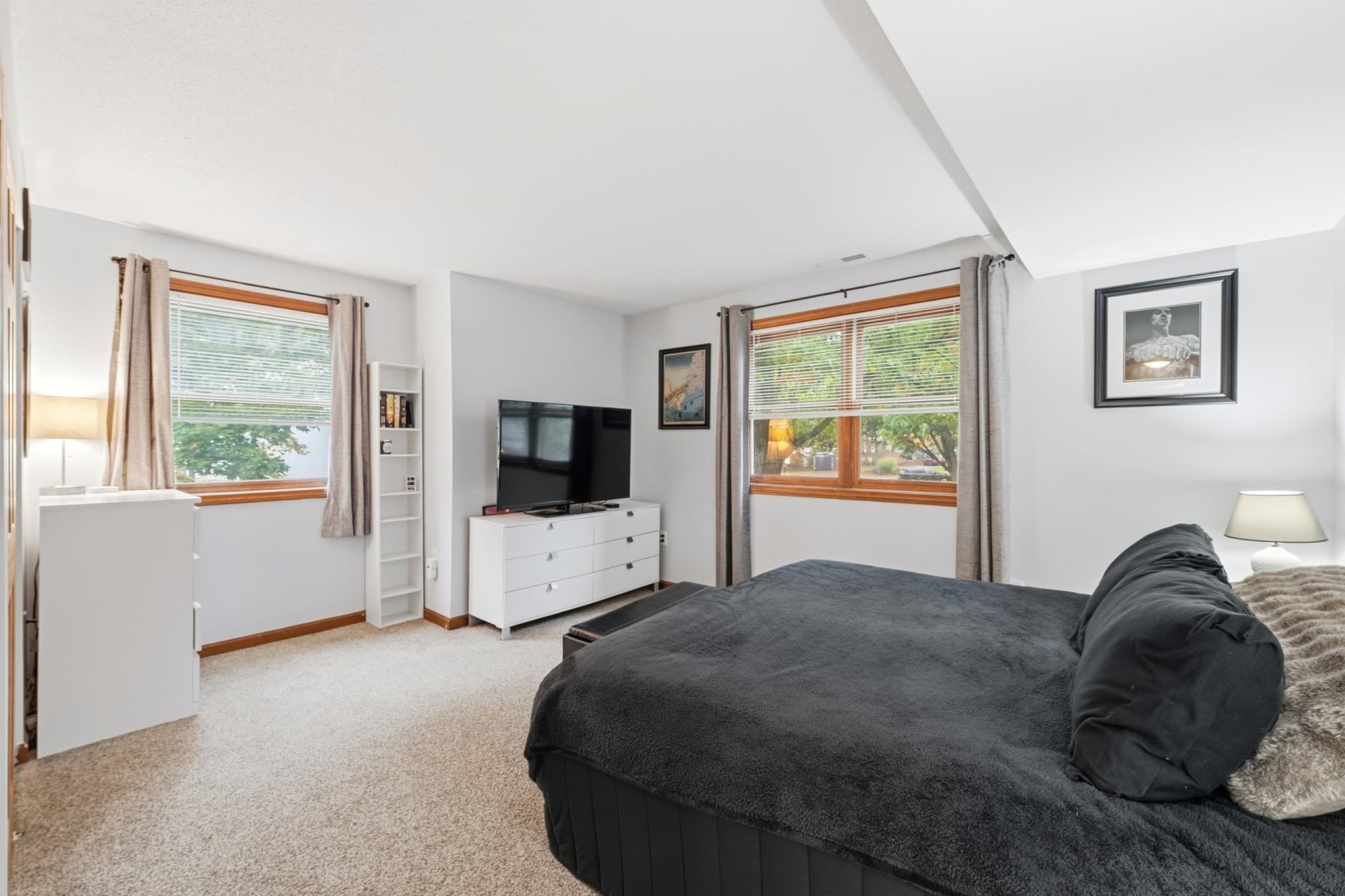 Condominium at 371 Aiken Ave # 10, Lowell MA 01850, Lowell, photo 15 of 39
