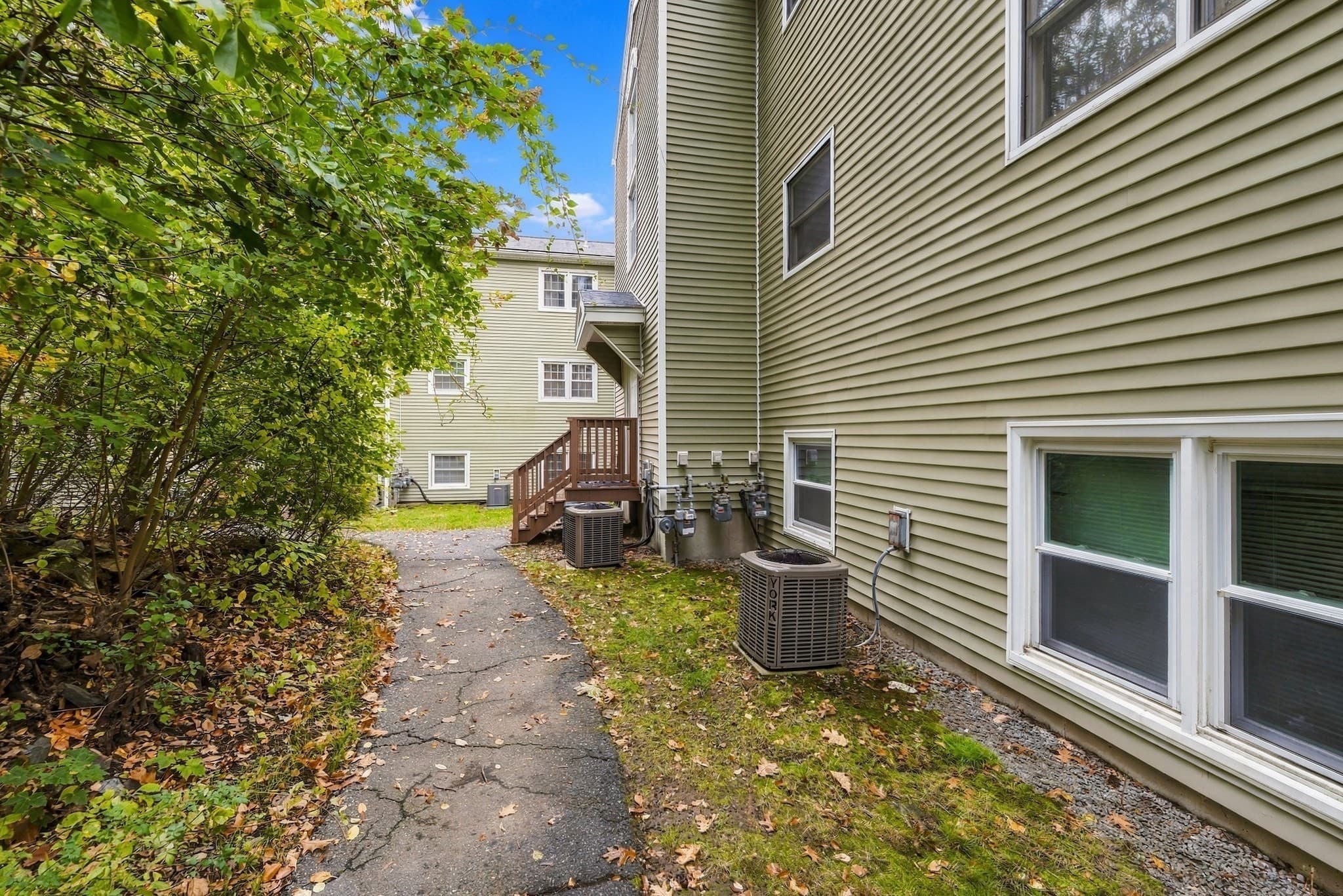 Condominium at 371 Aiken Ave # 10, Lowell MA 01850, Lowell, photo 29 of 39