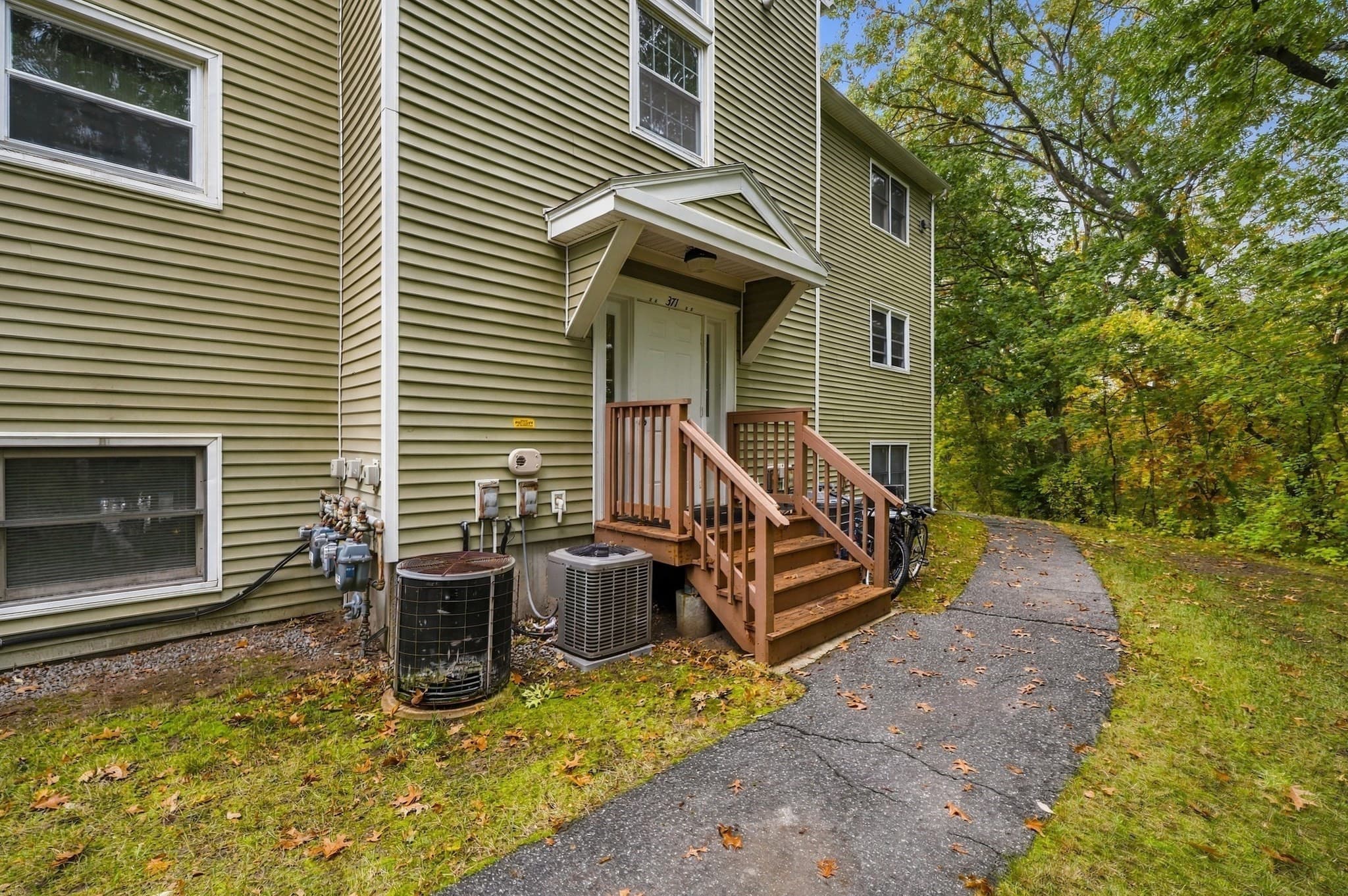 Condominium at 371 Aiken Ave # 10, Lowell MA 01850, Lowell, photo 25 of 39
