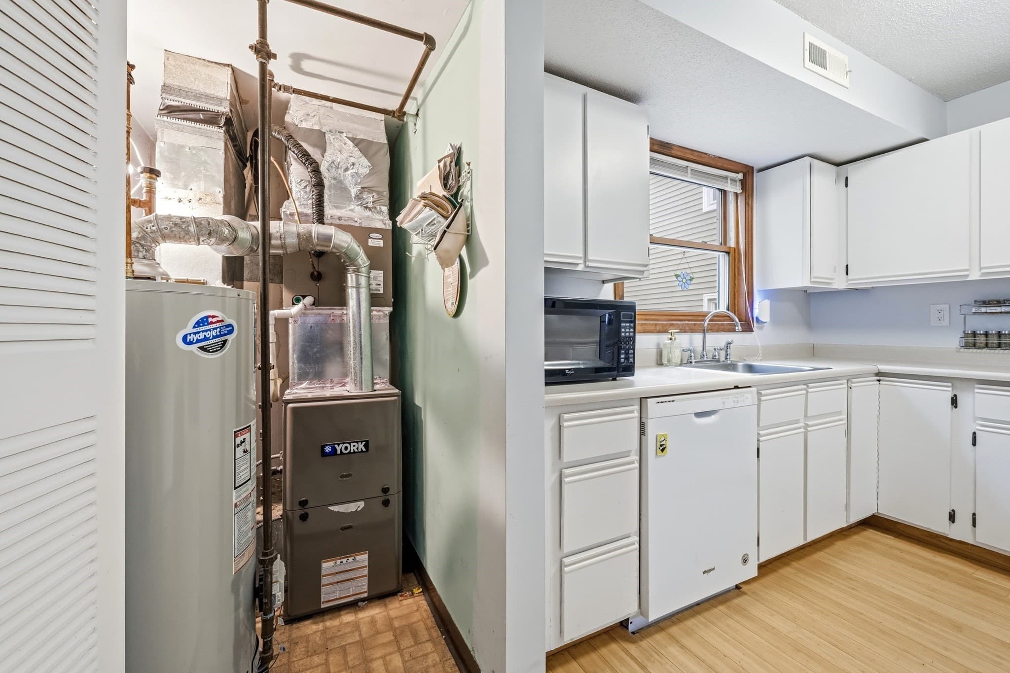 Condominium at 371 Aiken Ave # 10, Lowell MA 01850, Lowell, photo 21 of 39