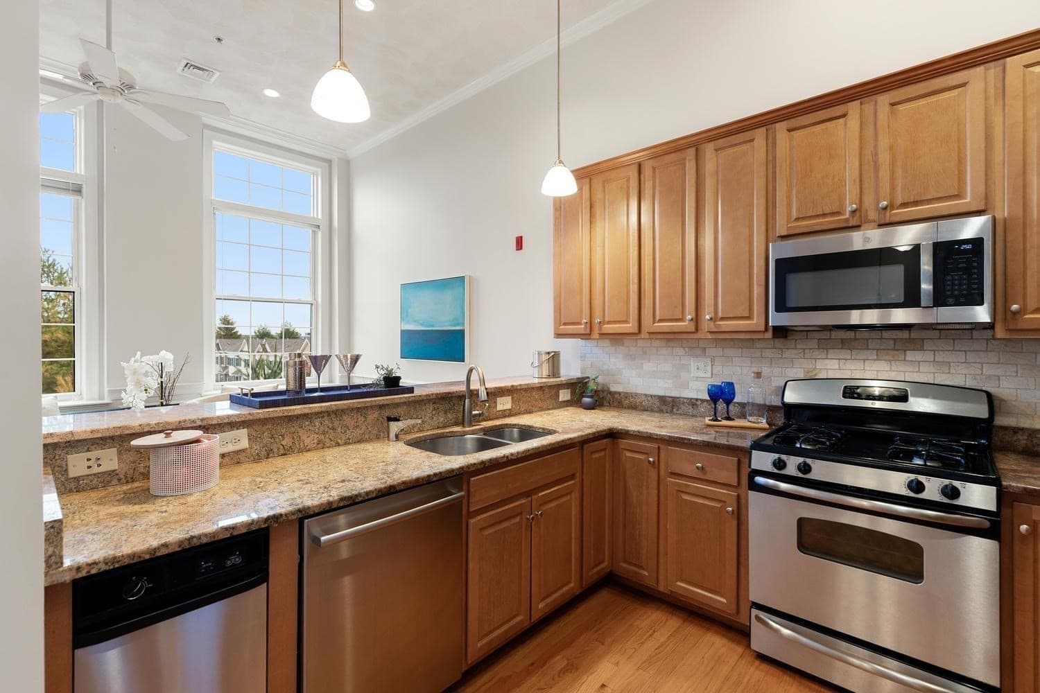 Condominium at 215 Harvard Street # 48, Medford MA 02155, photo 8 of 23