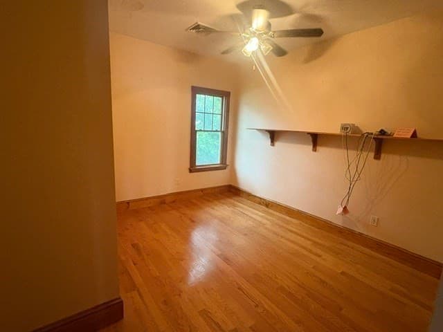 Single Family Residence at 3470 Riverside Ave, Somerset MA 02769, photo 10 of 18