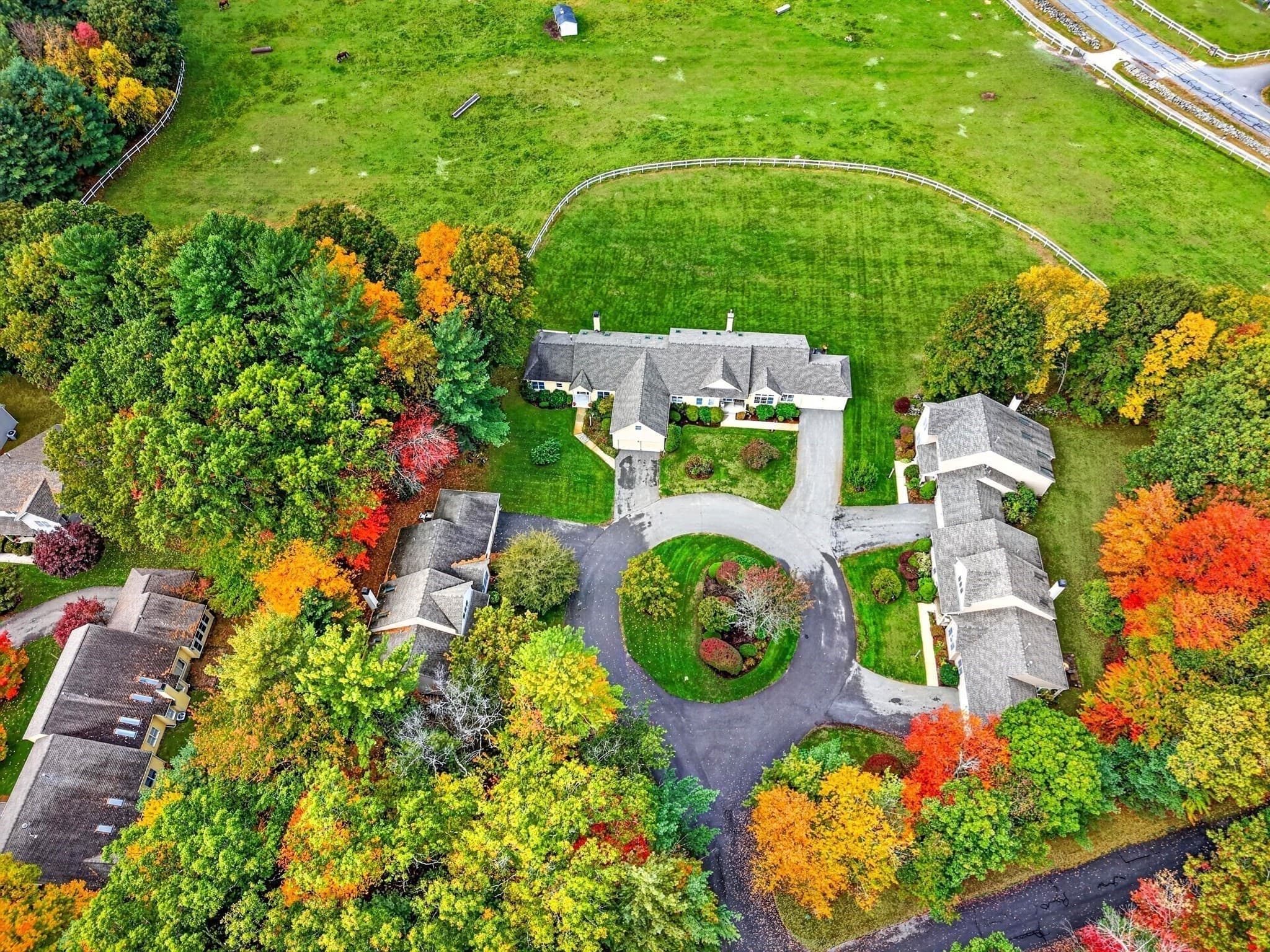 Condominium at 45 Pickman Dr # 45, Bedford MA 01730, photo 34 of 41