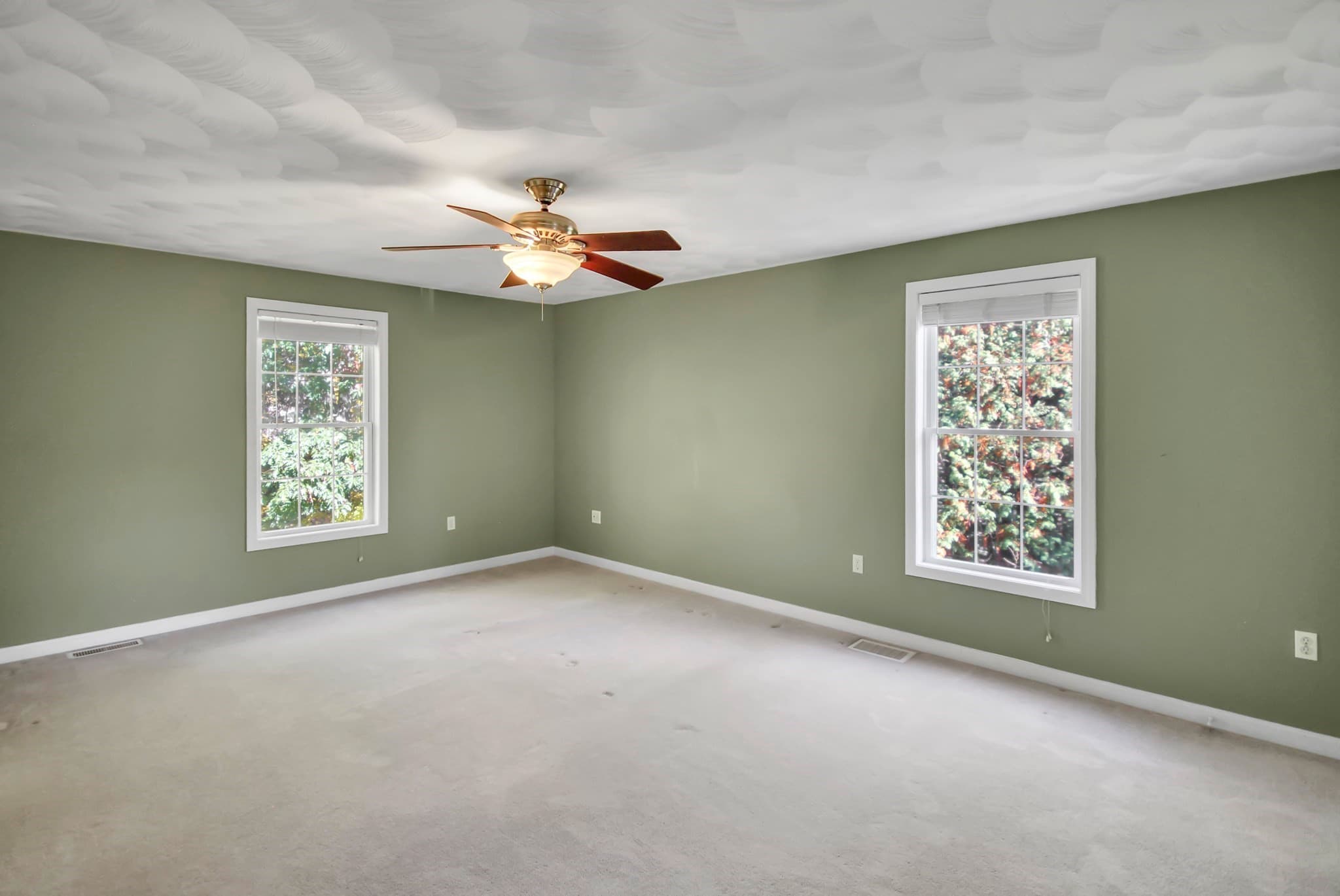 Single Family Residence at 170 Bay State Rd, Methuen MA 01844, photo 16 of 38
