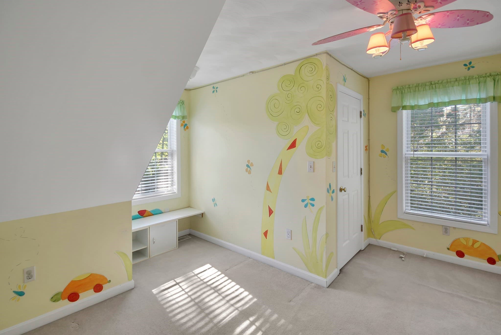 Single Family Residence at 170 Bay State Rd, Methuen MA 01844, photo 26 of 38