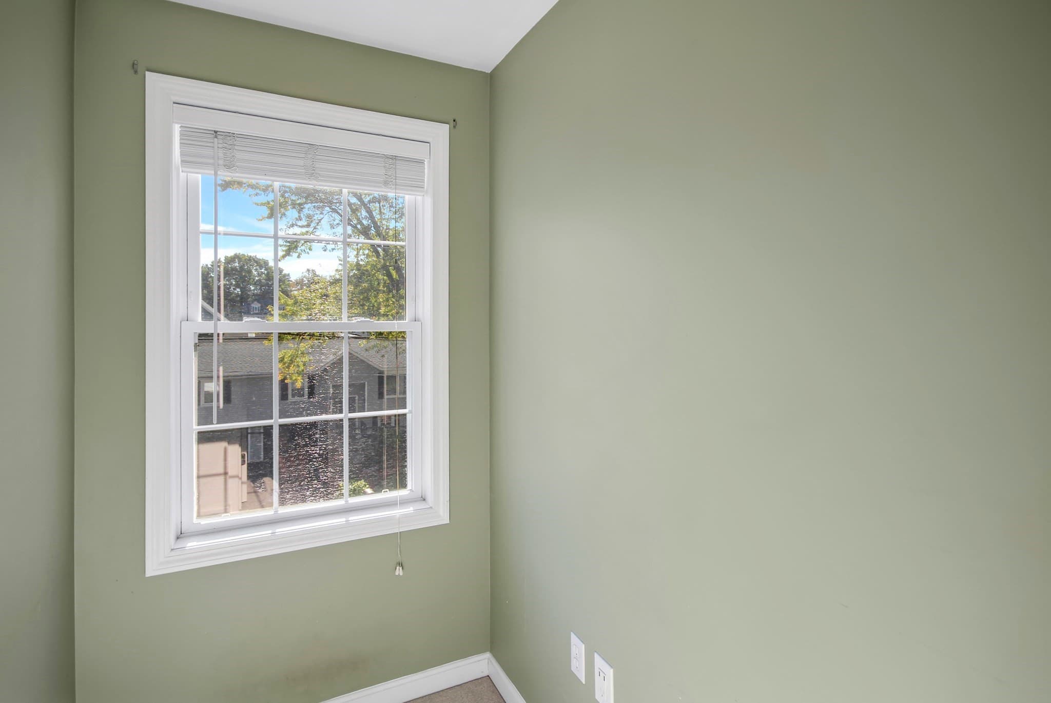 Single Family Residence at 170 Bay State Rd, Methuen MA 01844, photo 20 of 38