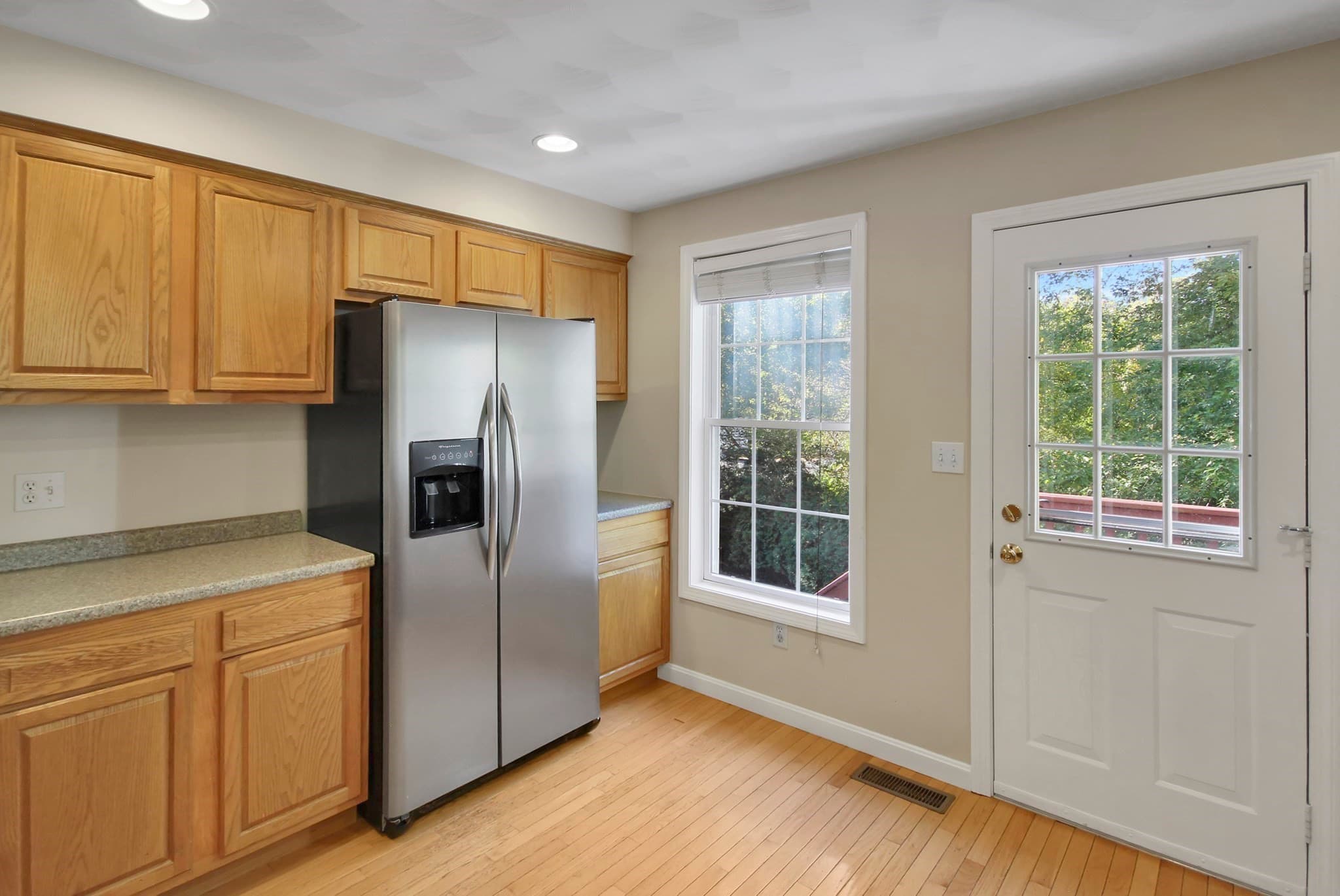 Single Family Residence at 170 Bay State Rd, Methuen MA 01844, photo 10 of 38