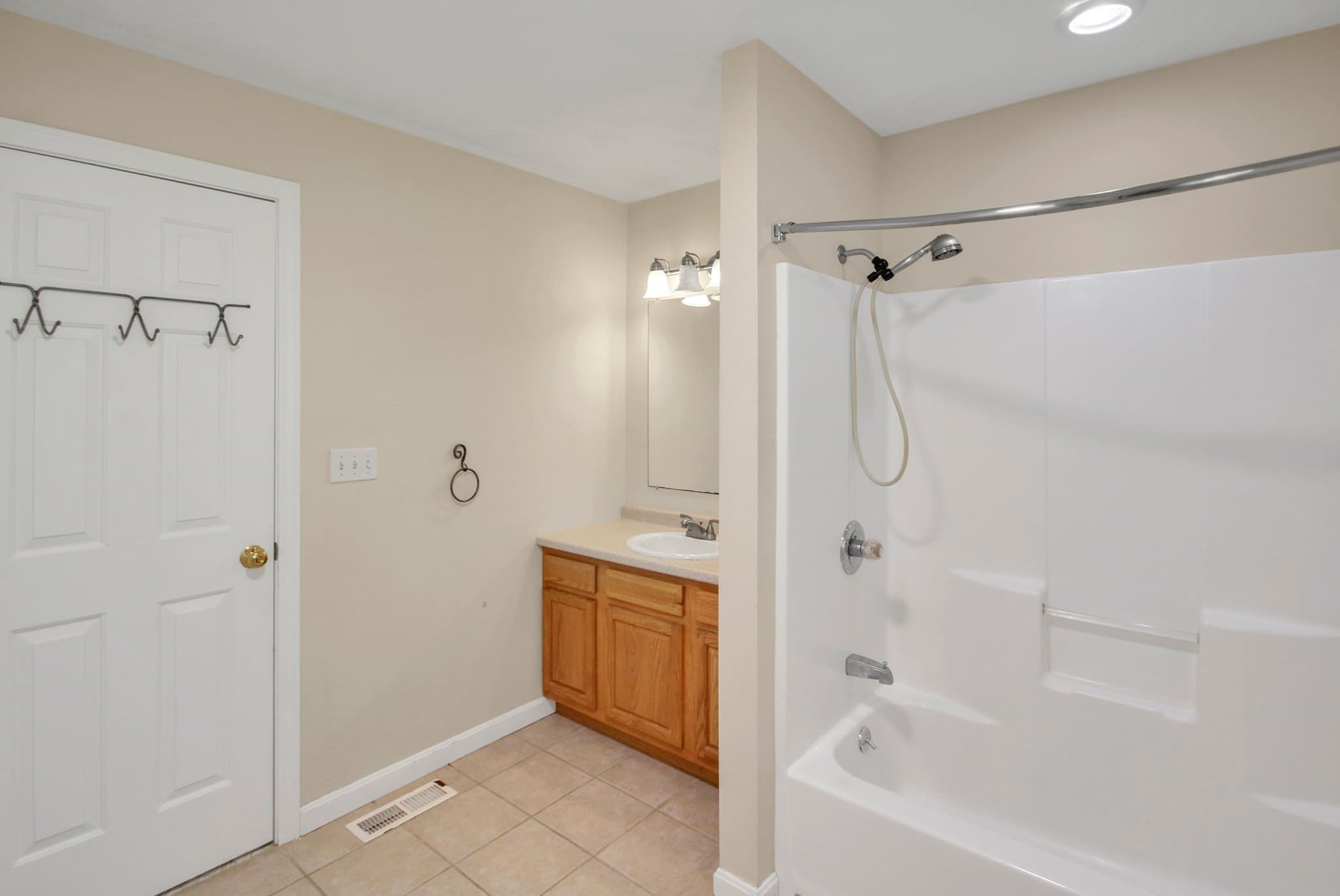 Single Family Residence at 170 Bay State Rd, Methuen MA 01844, photo 29 of 38