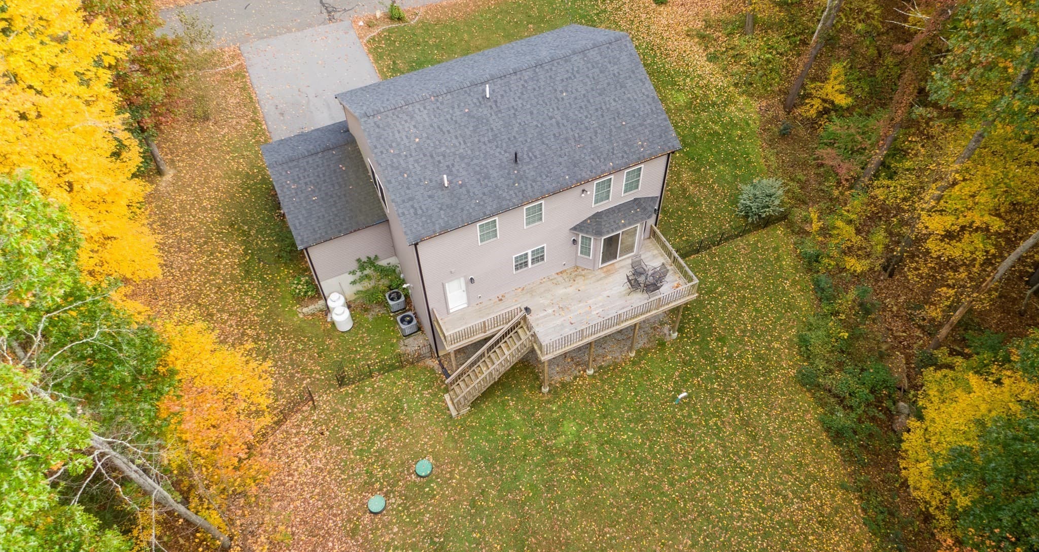 Single Family Residence at 12 Gardner Ave, Sturbridge MA 01566, photo 2 of 33