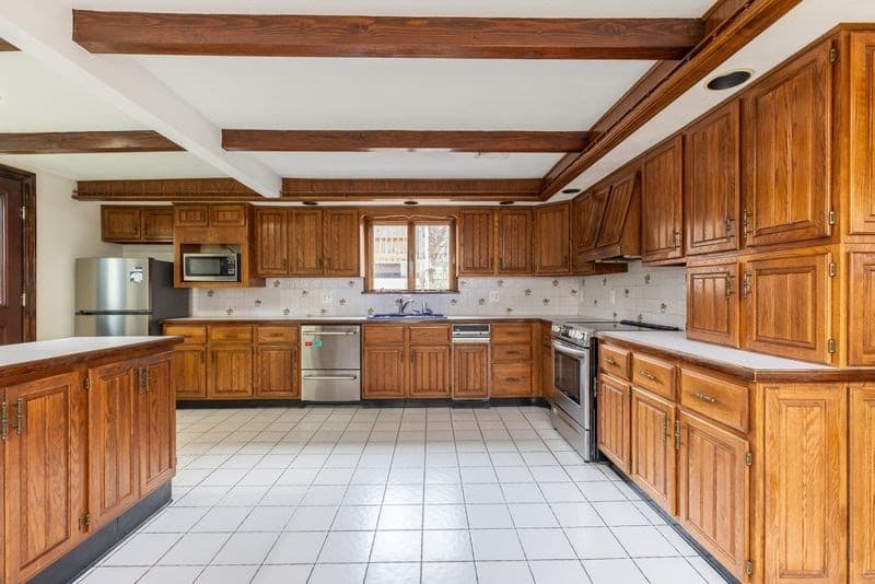Single Family Residence at 35 Villa Ave, Everett MA 02149, Everett, photo 9 of 25